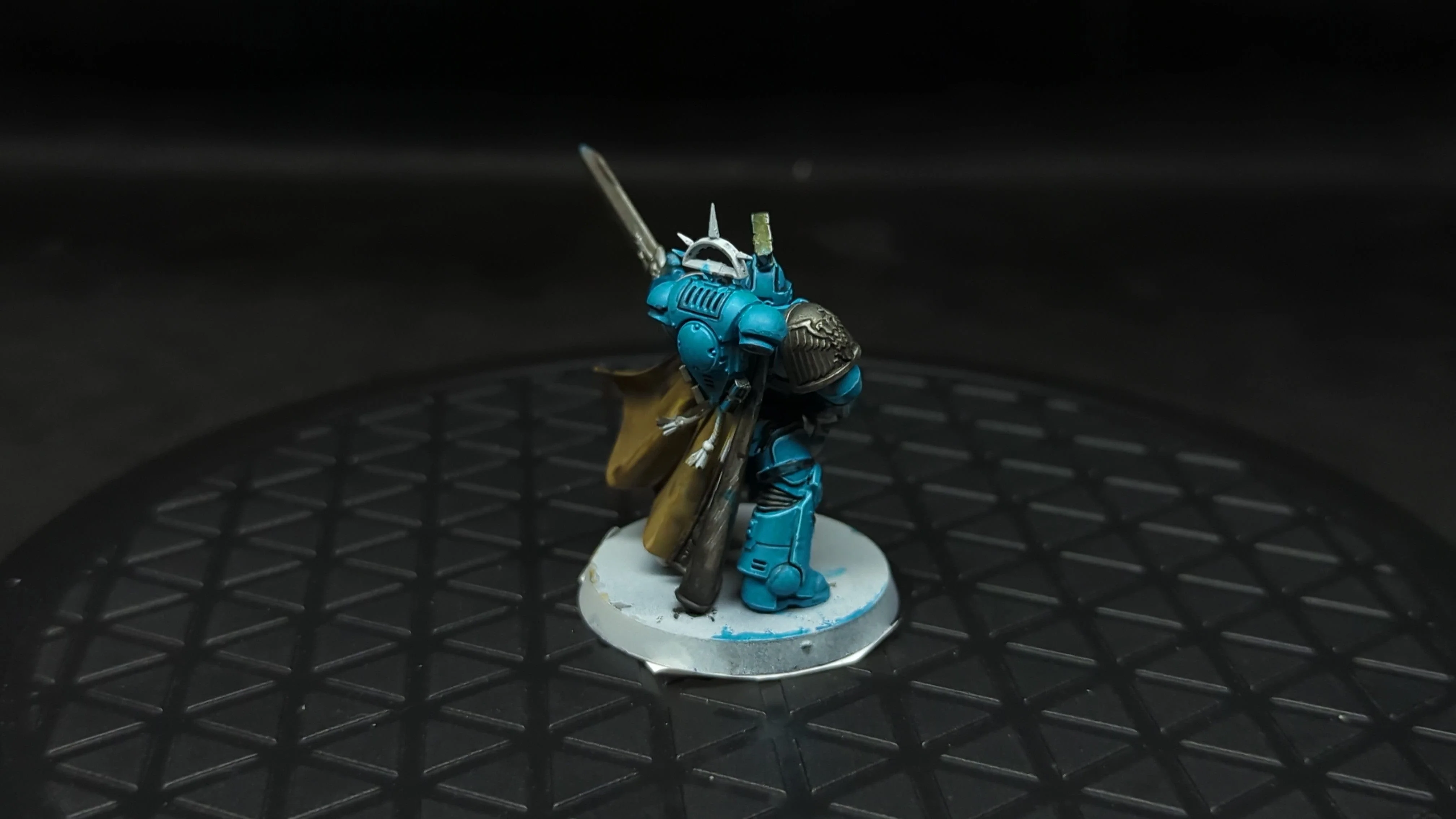 Warhammer 40k Space Marines Primaris Captain x1 - Image 4
