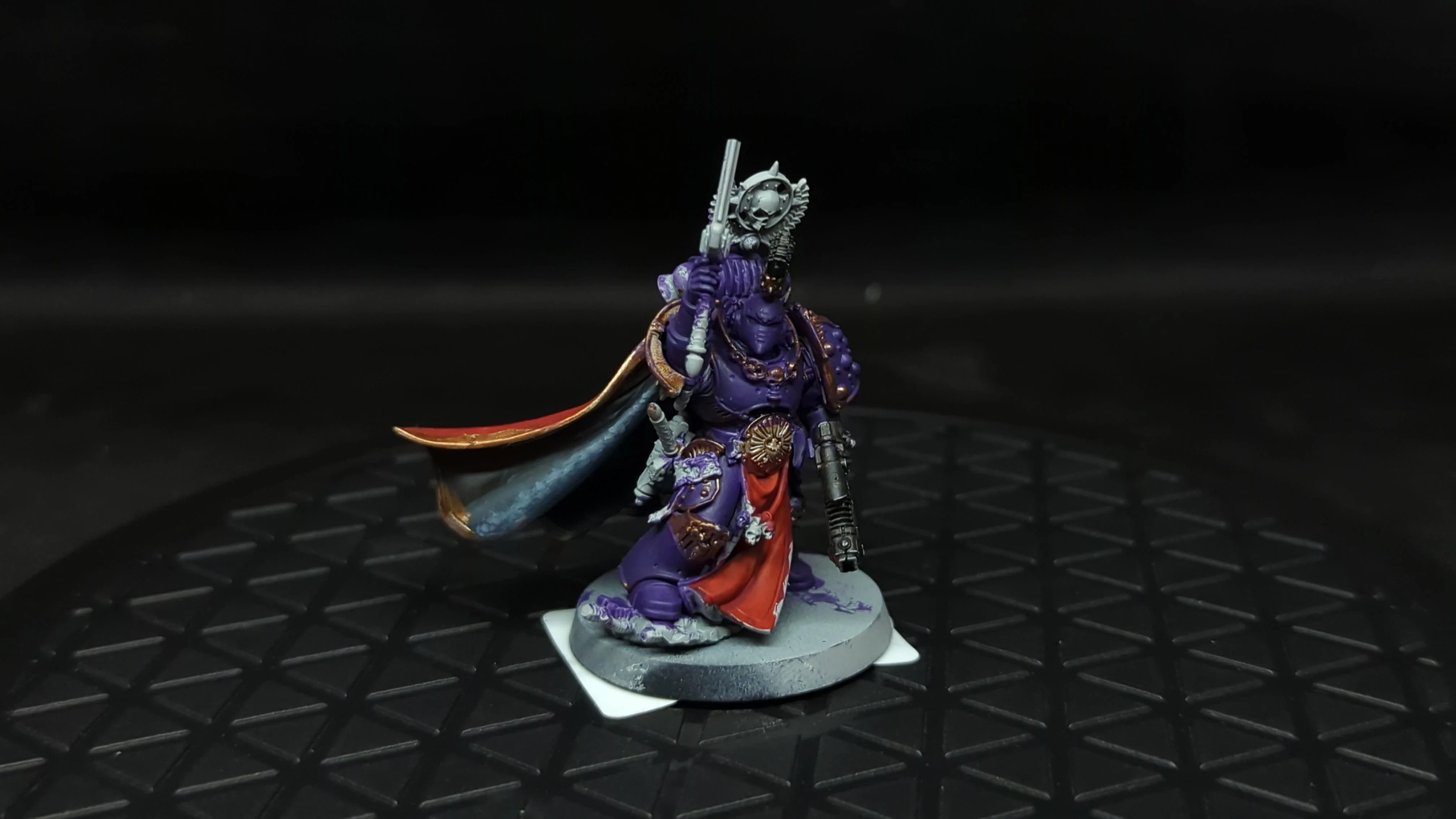 The Horus Heresy Horus Heresy: Legiones Astartes Praetor with Power Sword x1 - Image 2