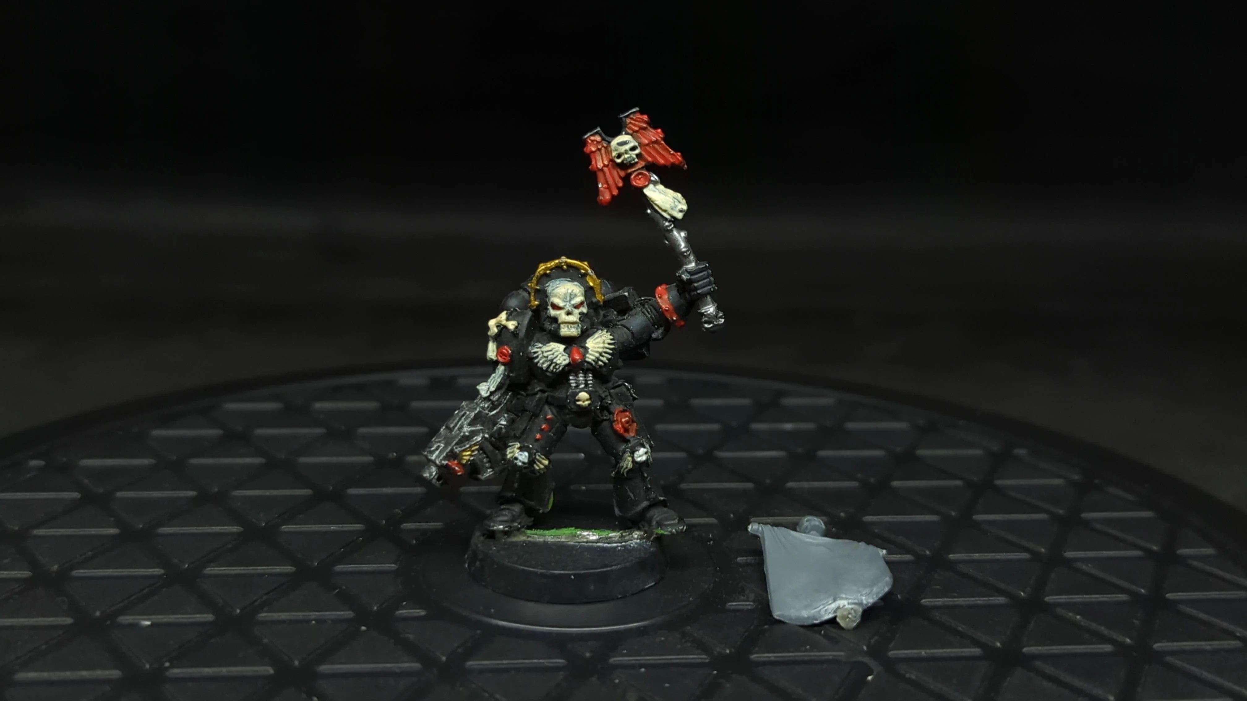 Warhammer 40k Space Marines Chaplain x1 - Image 2