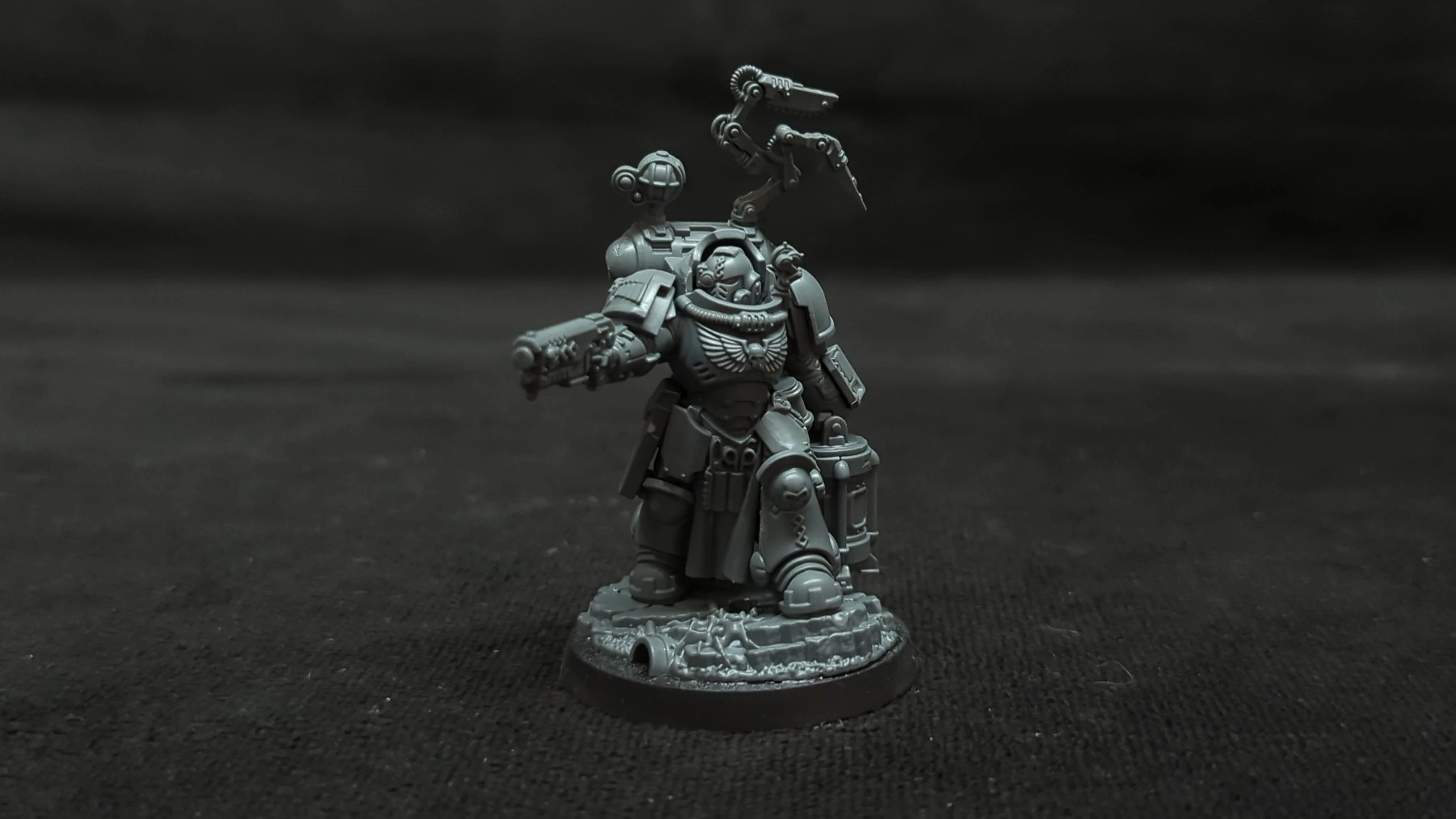 Warhammer 40k Space Marines Apothecary Biologis x1 - Image 2
