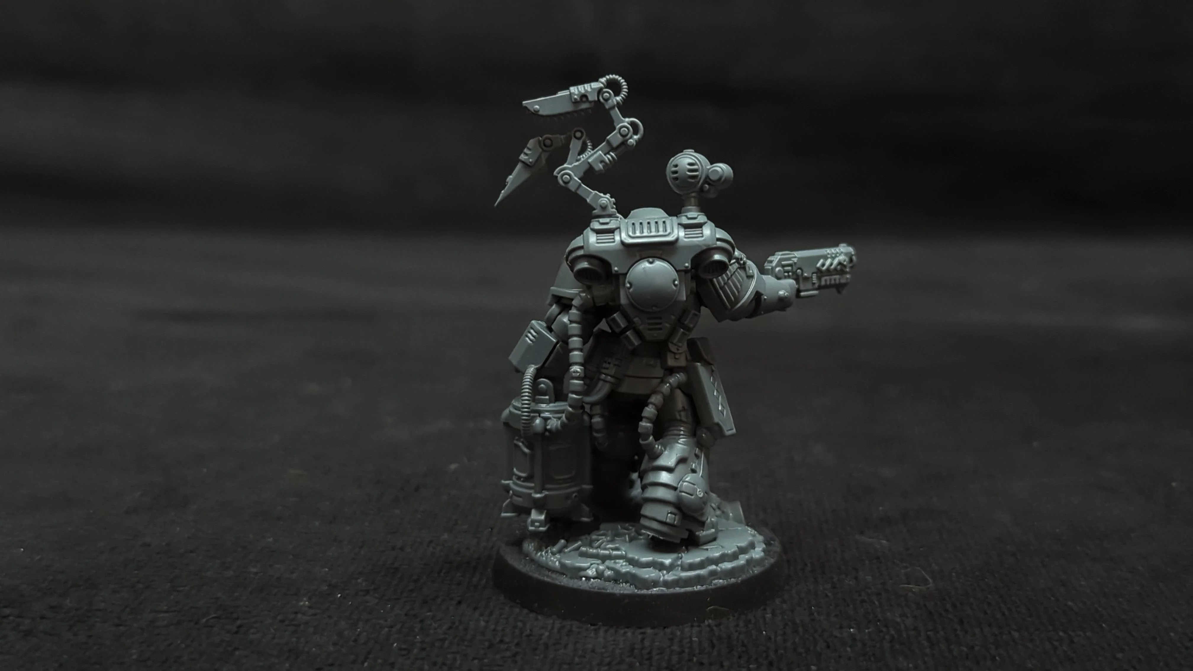 Warhammer 40k Space Marines Apothecary Biologis x1 - Image 4