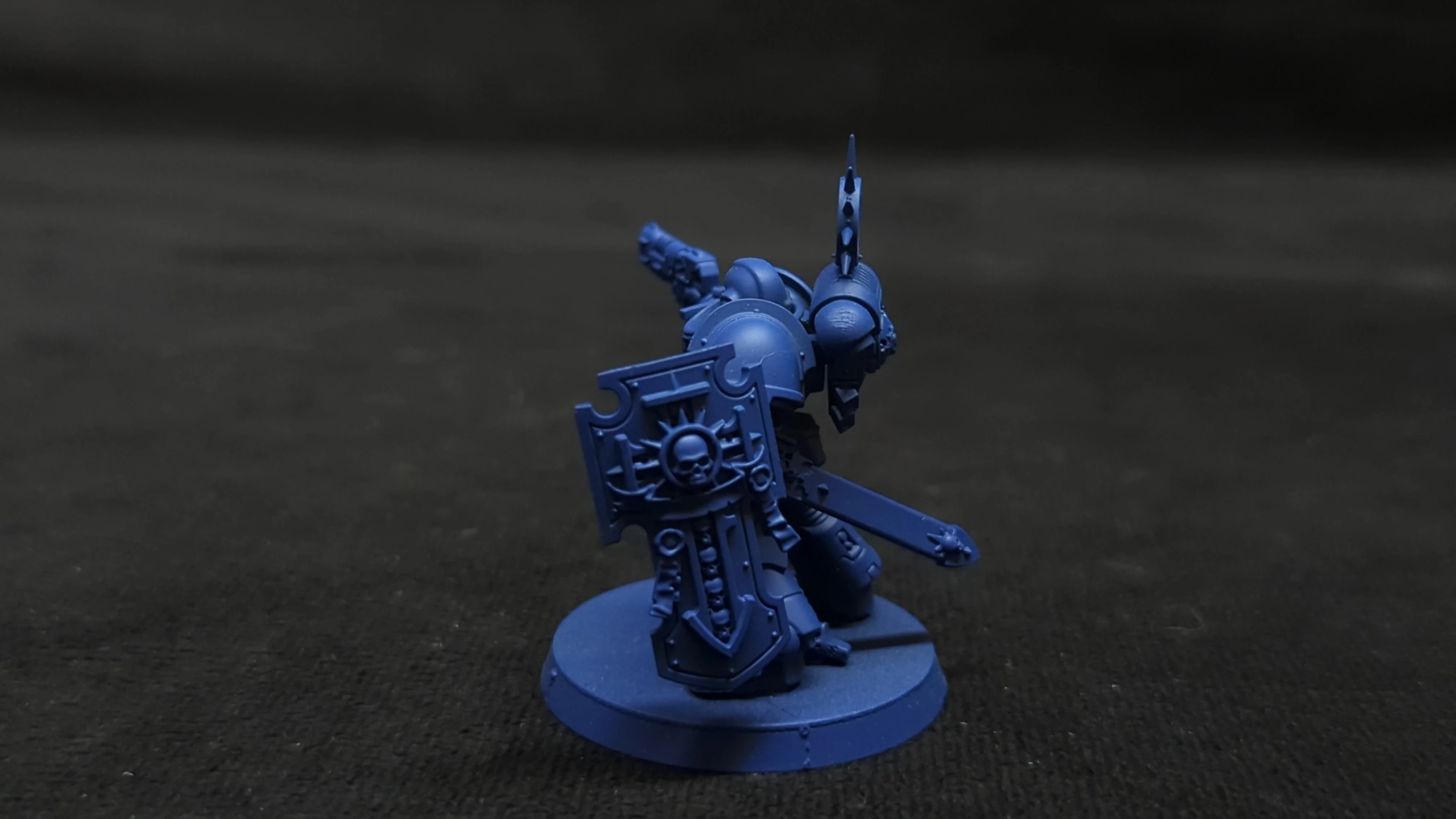 Warhammer 40k Space Marines Lieutenant with Storm Shield x1 - Image 3