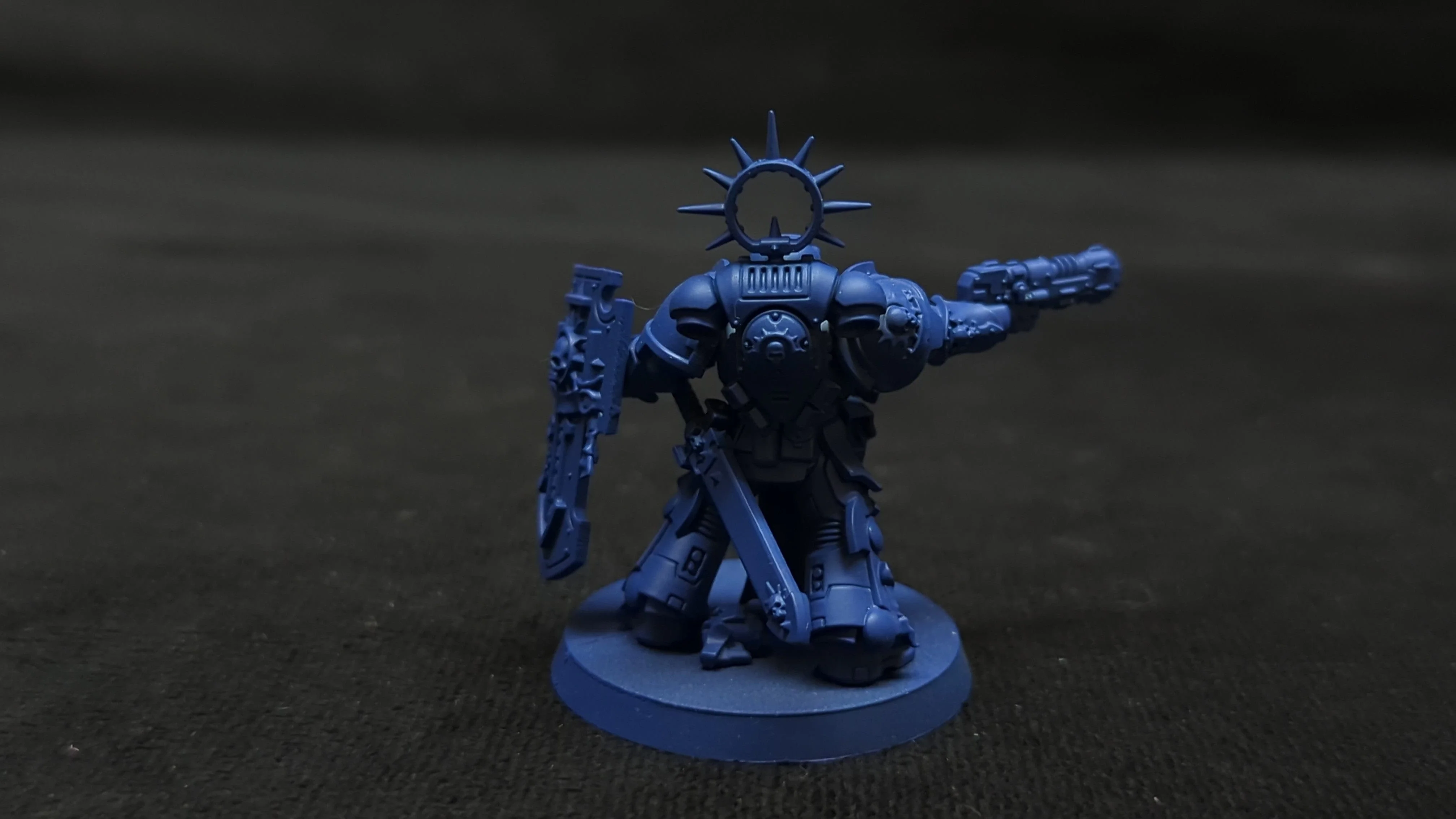 Warhammer 40k Space Marines Lieutenant with Storm Shield x1 - Image 4