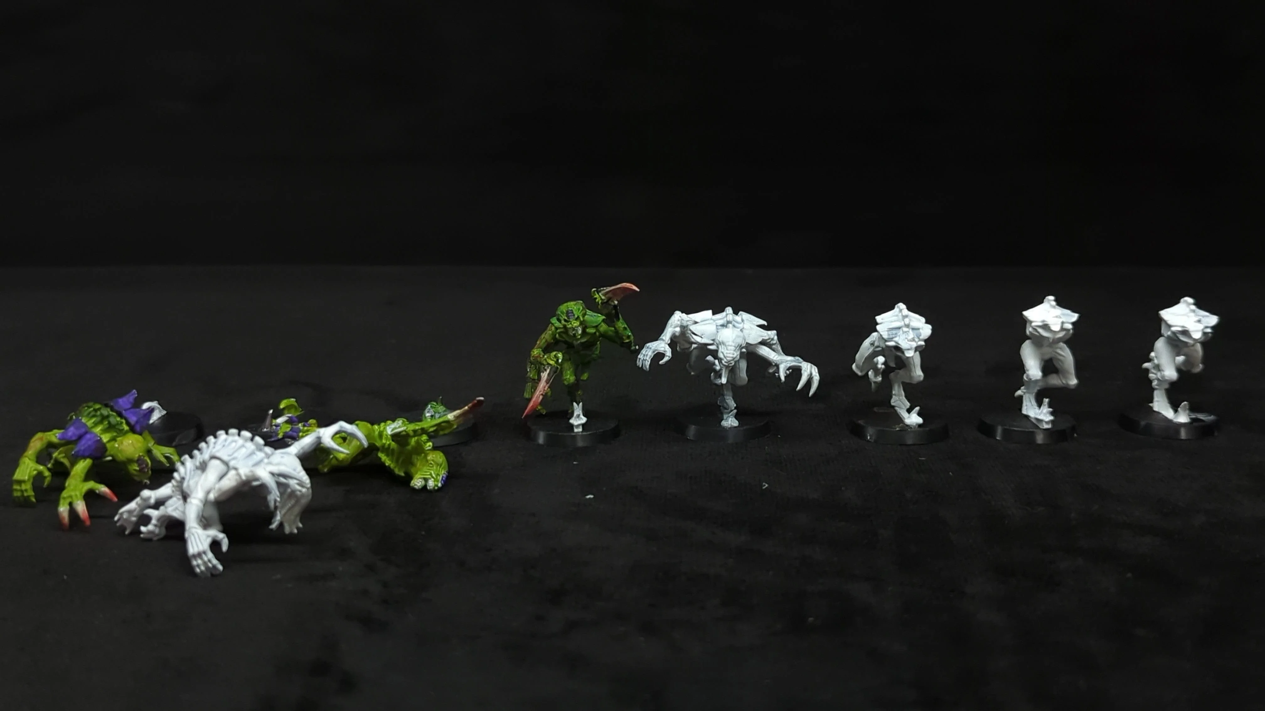 Warhammer 40k Tyranids Genestealers x8 - Image 2
