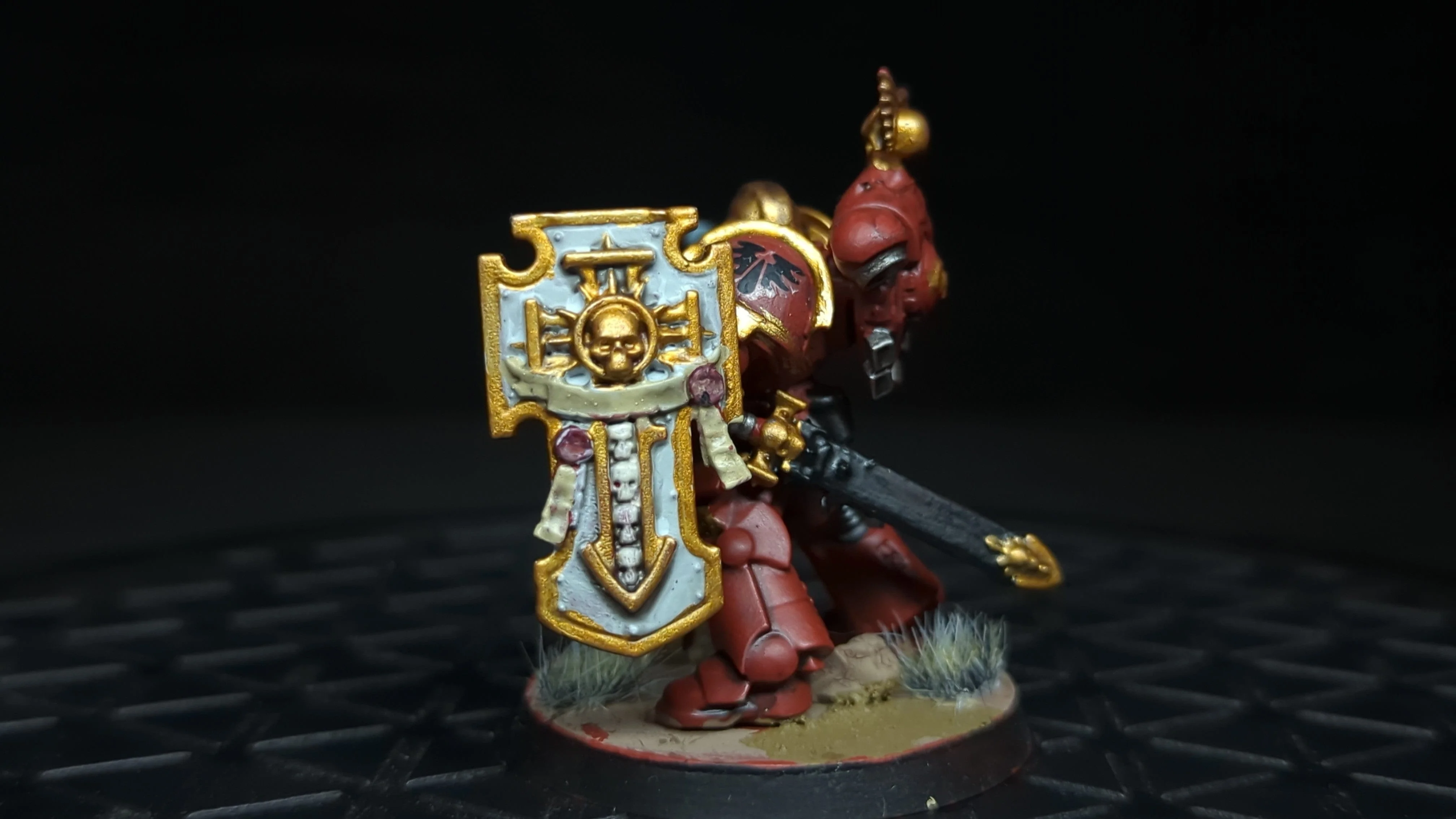 Warhammer 40k Space Marines Primaris Lieutenant with Storm Shield x1 Painted - Image 3