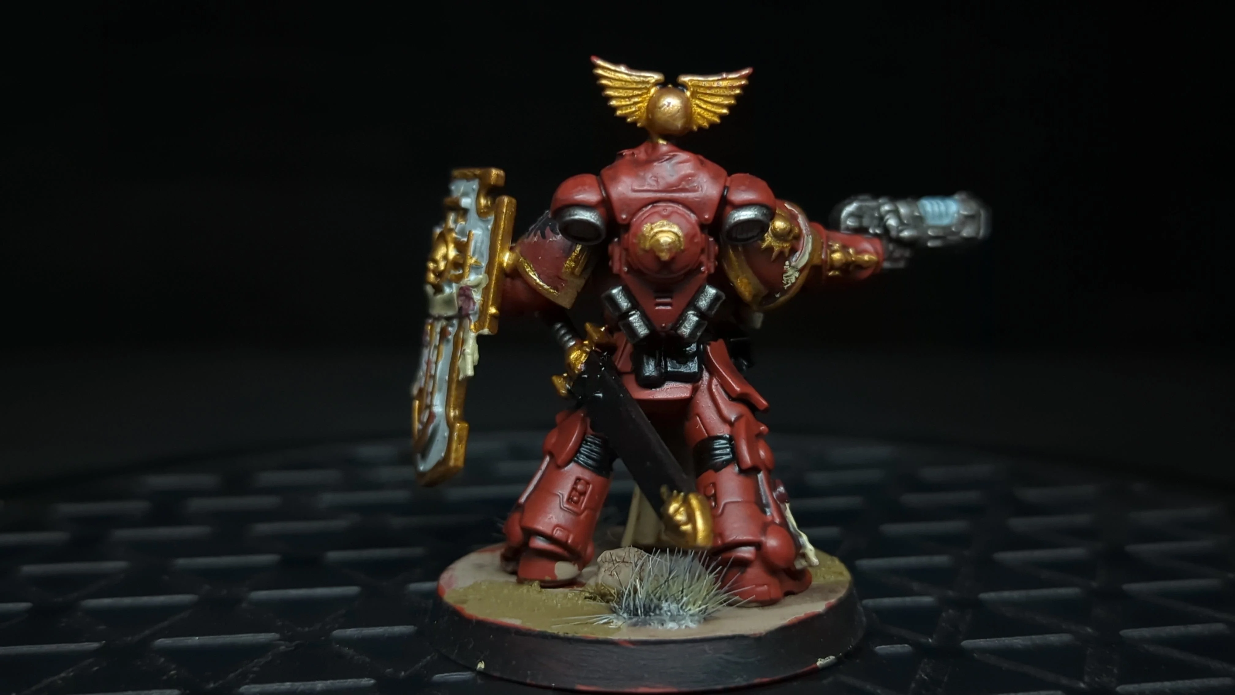 Warhammer 40k Space Marines Primaris Lieutenant with Storm Shield x1 Painted - Image 4