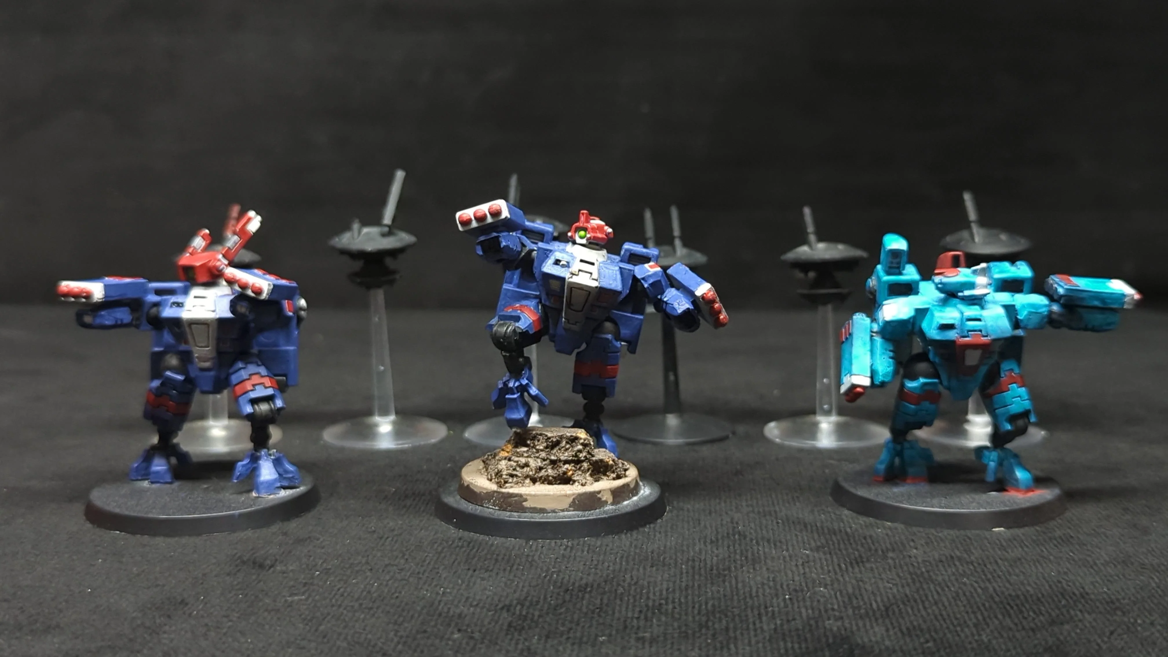 Warhammer 40k T'au Empire XV8 Crisis Battlesuit Team x3 - Image 2