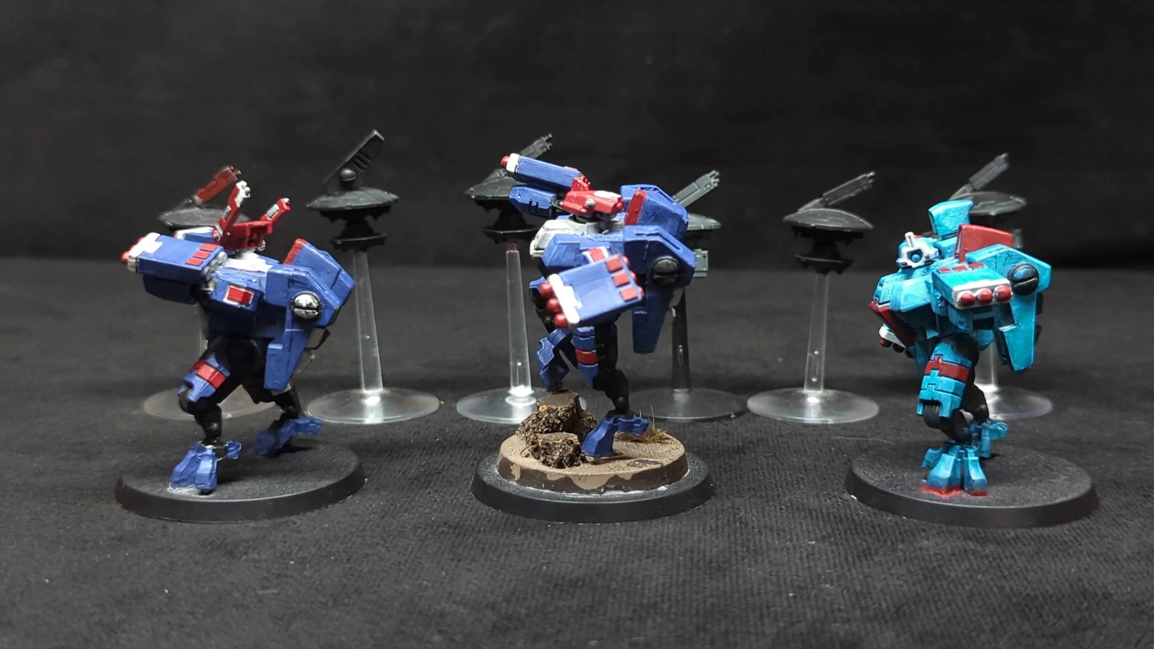 Warhammer 40k T'au Empire XV8 Crisis Battlesuit Team x3 - Image 3