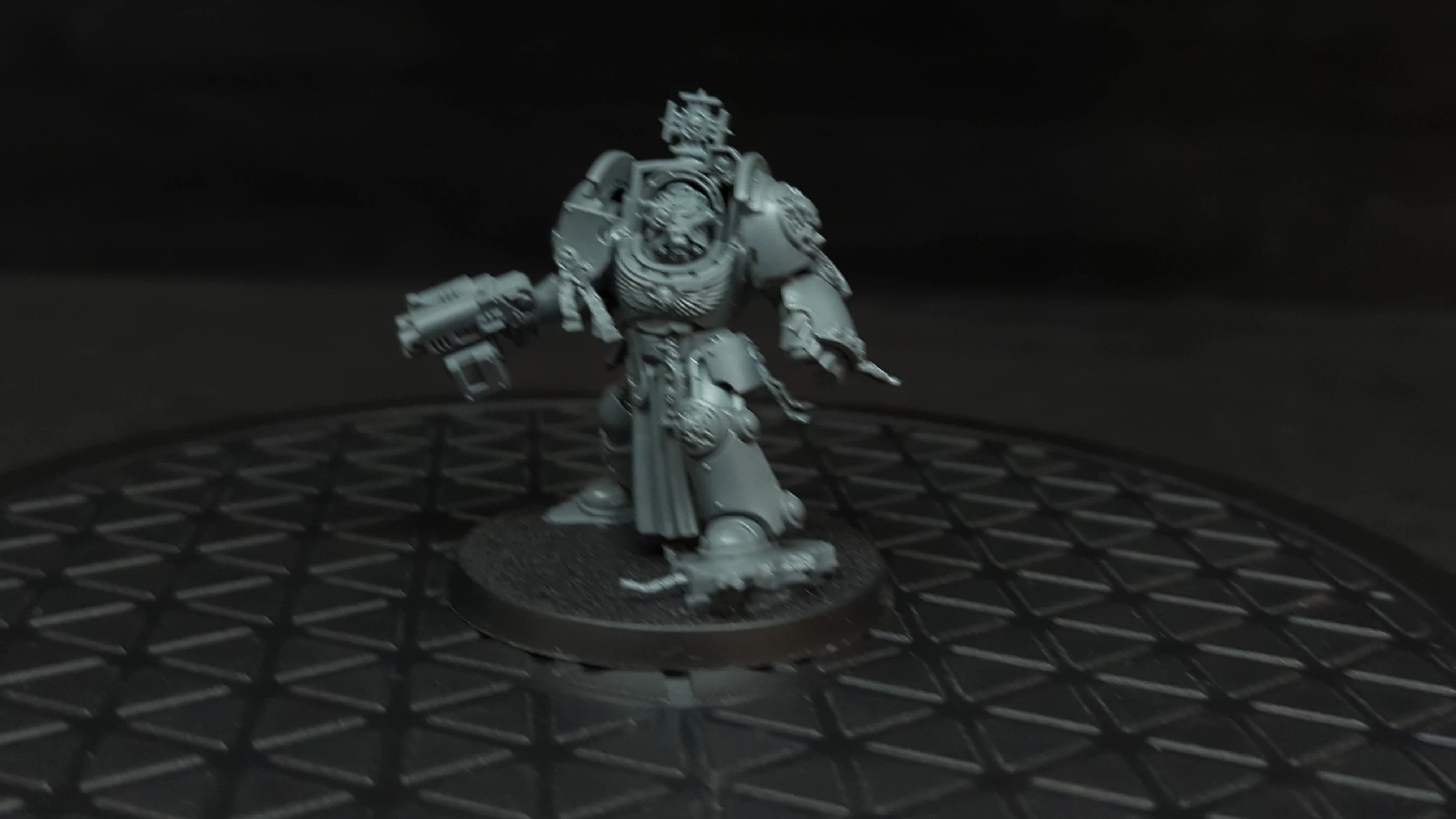 Warhammer 40k Space Marines Captain in Terminator Armour x1 - Image 2