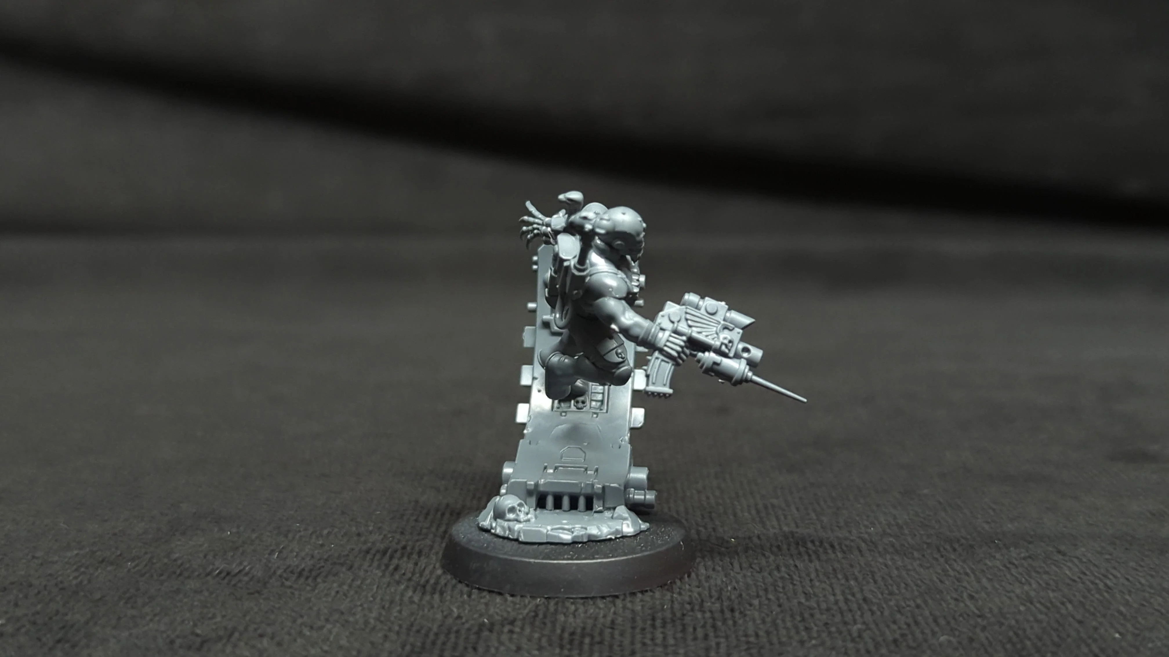 Warhammer 40k Officio Assassinorum Eversor Assassin x1 - Image 3