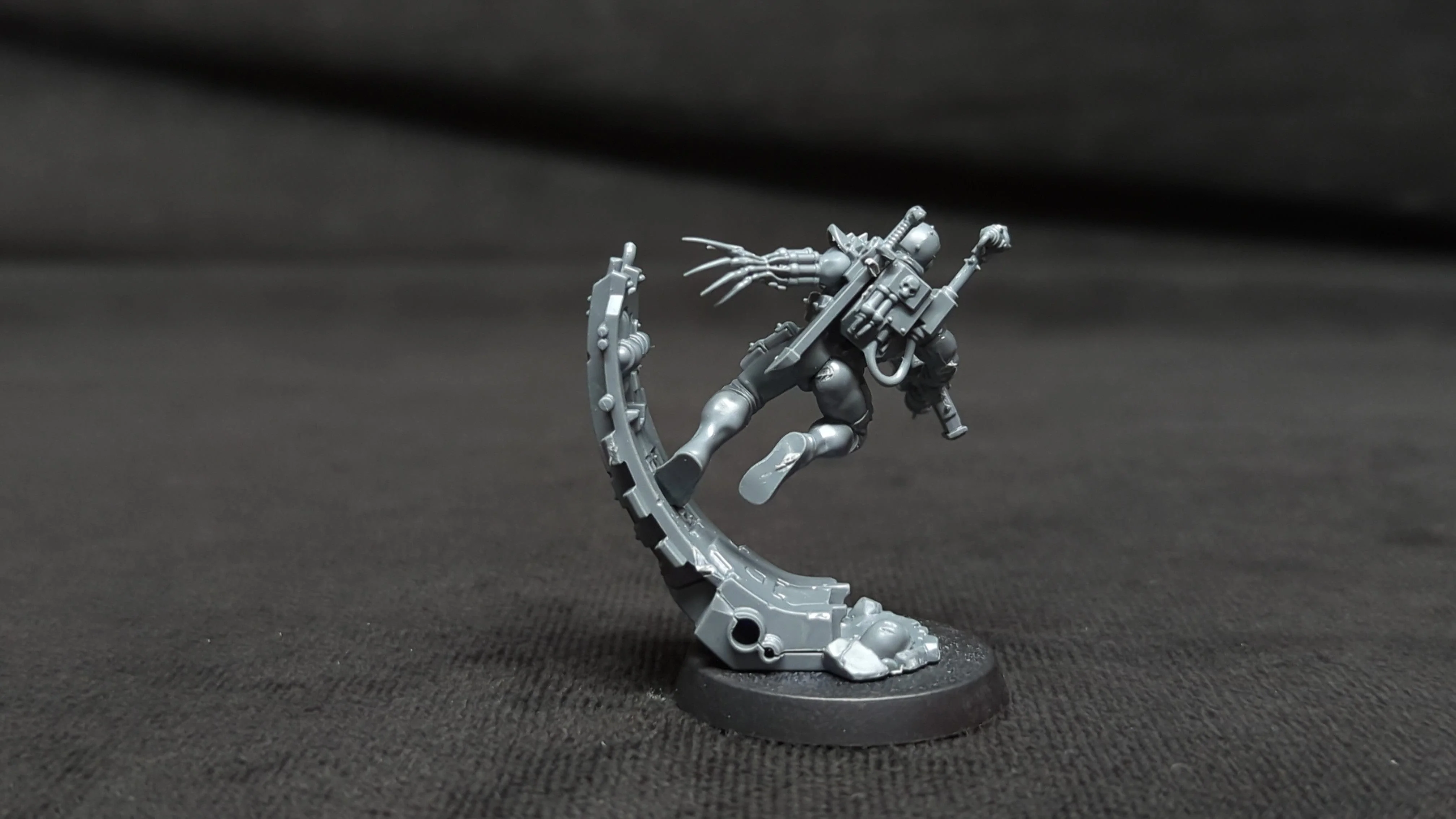Warhammer 40k Officio Assassinorum Eversor Assassin x1 - Image 4