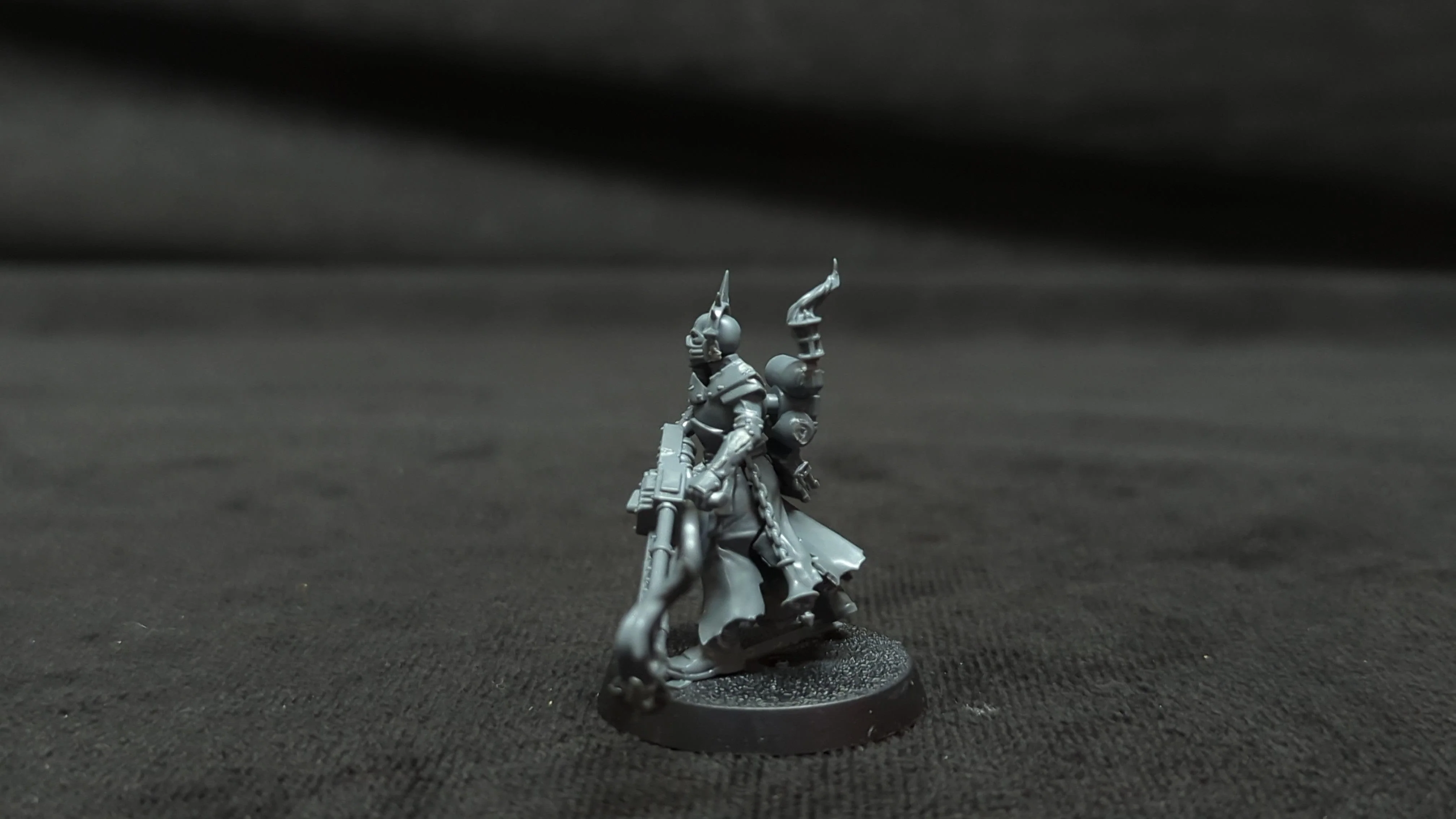 Warhammer 40k Adepta Sororitas Ministorum Priest with Vindictor x1 - Image 3