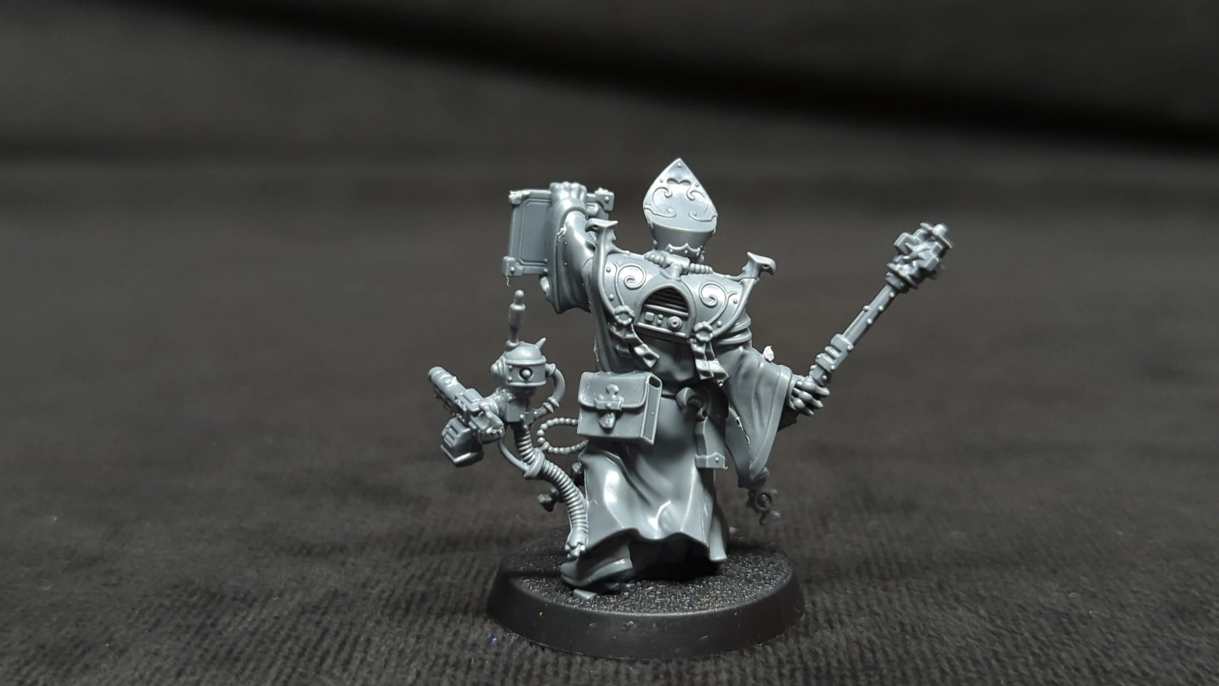 Warhammer 40k Ministorum Priest x1 - Image 4
