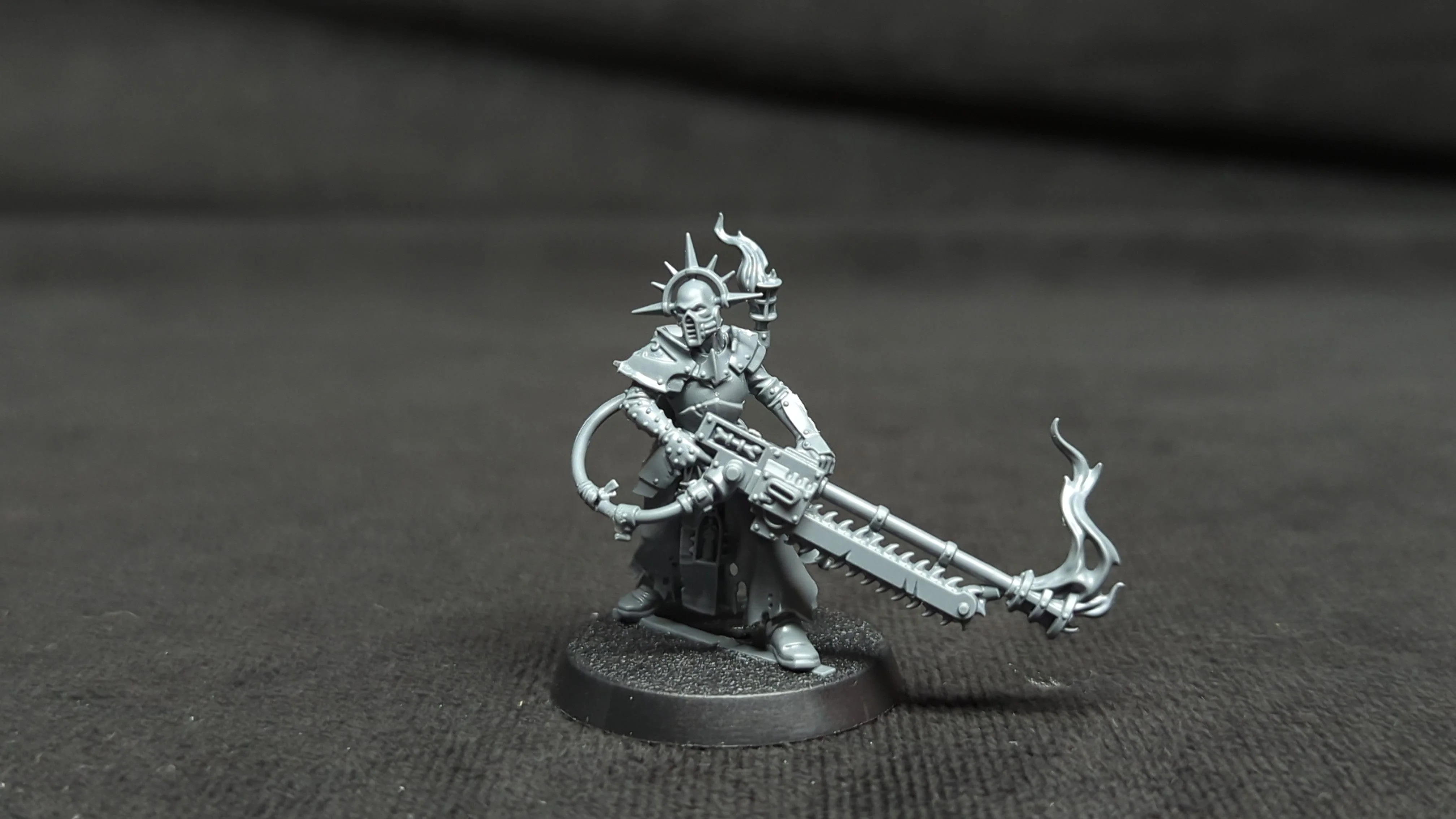 Warhammer 40k Adepta Sororitas Ministorum Priest with Vindictor x1 - Image 2