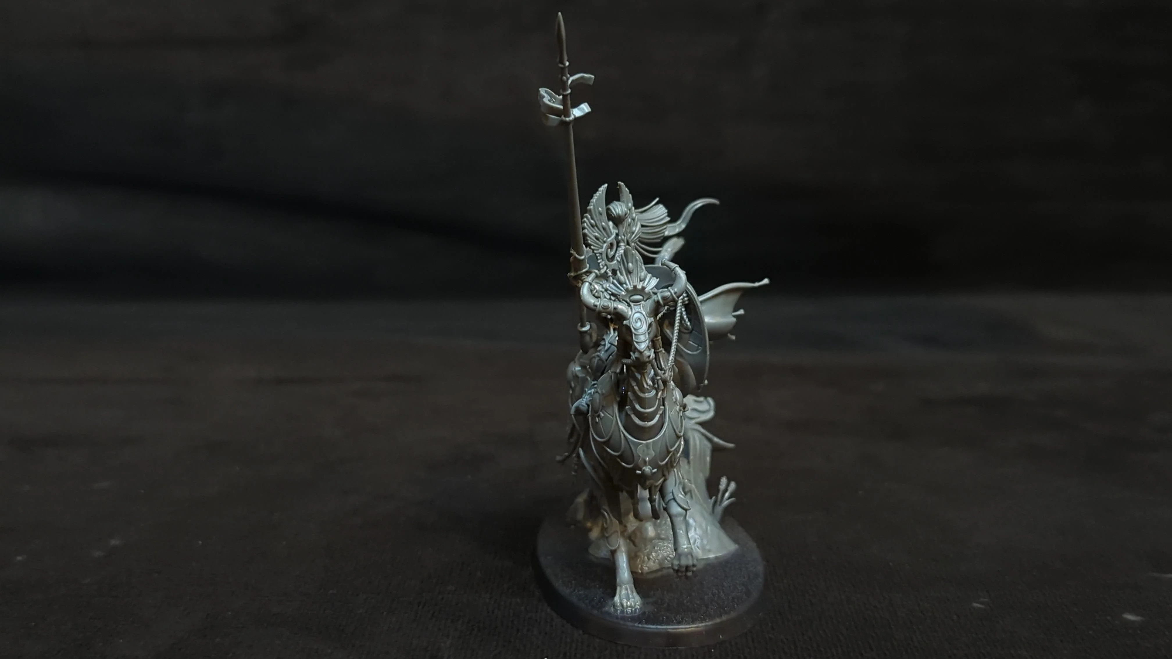 Age of Sigmar Lumineth Realm-Lords Lyrior Uthralle, Warden of Ymetrica x1 - Image 2