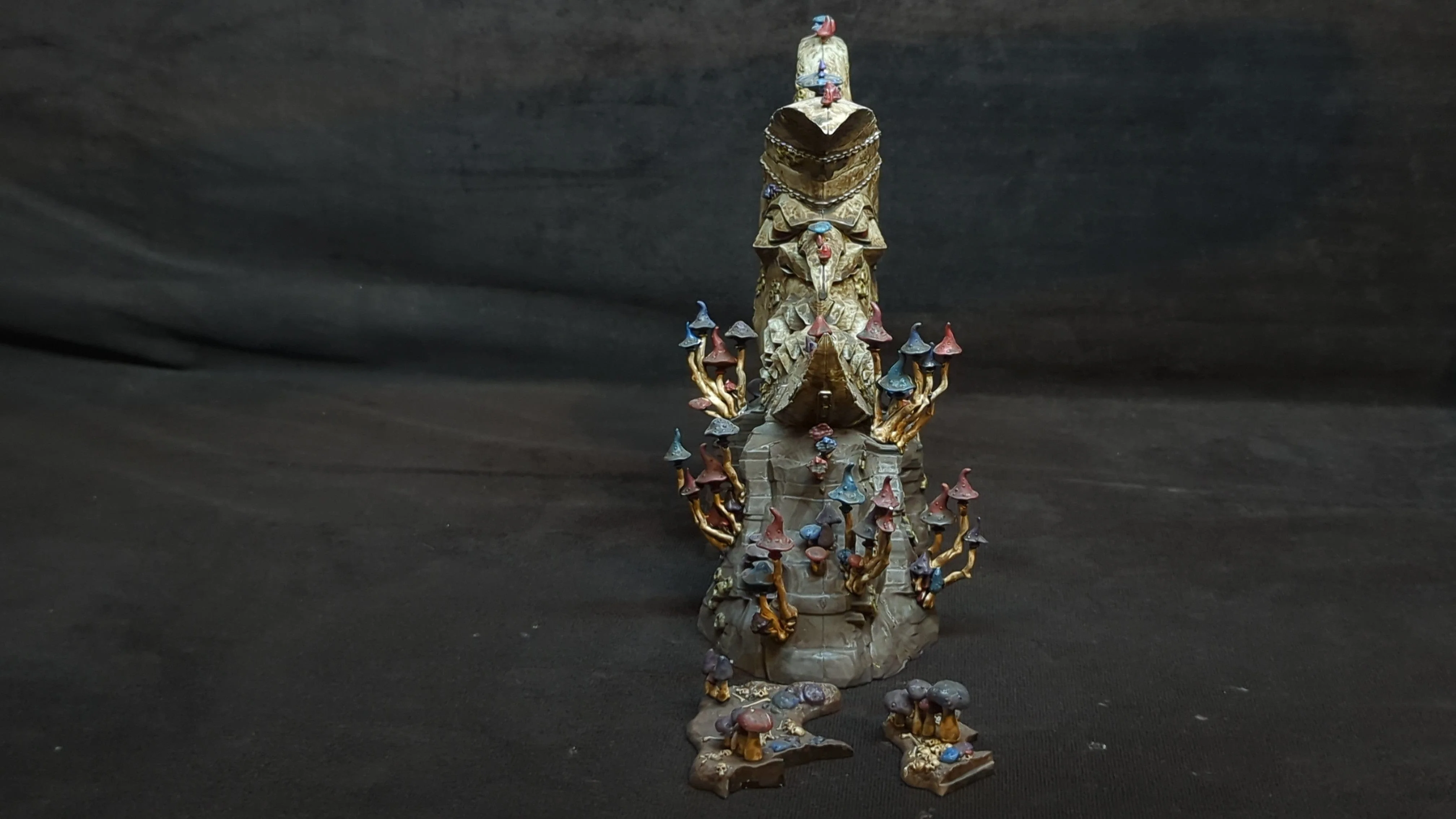Age of Sigmar Gloomspite Gitz Bad Moon Loonshrine x1 Painted - Image 2