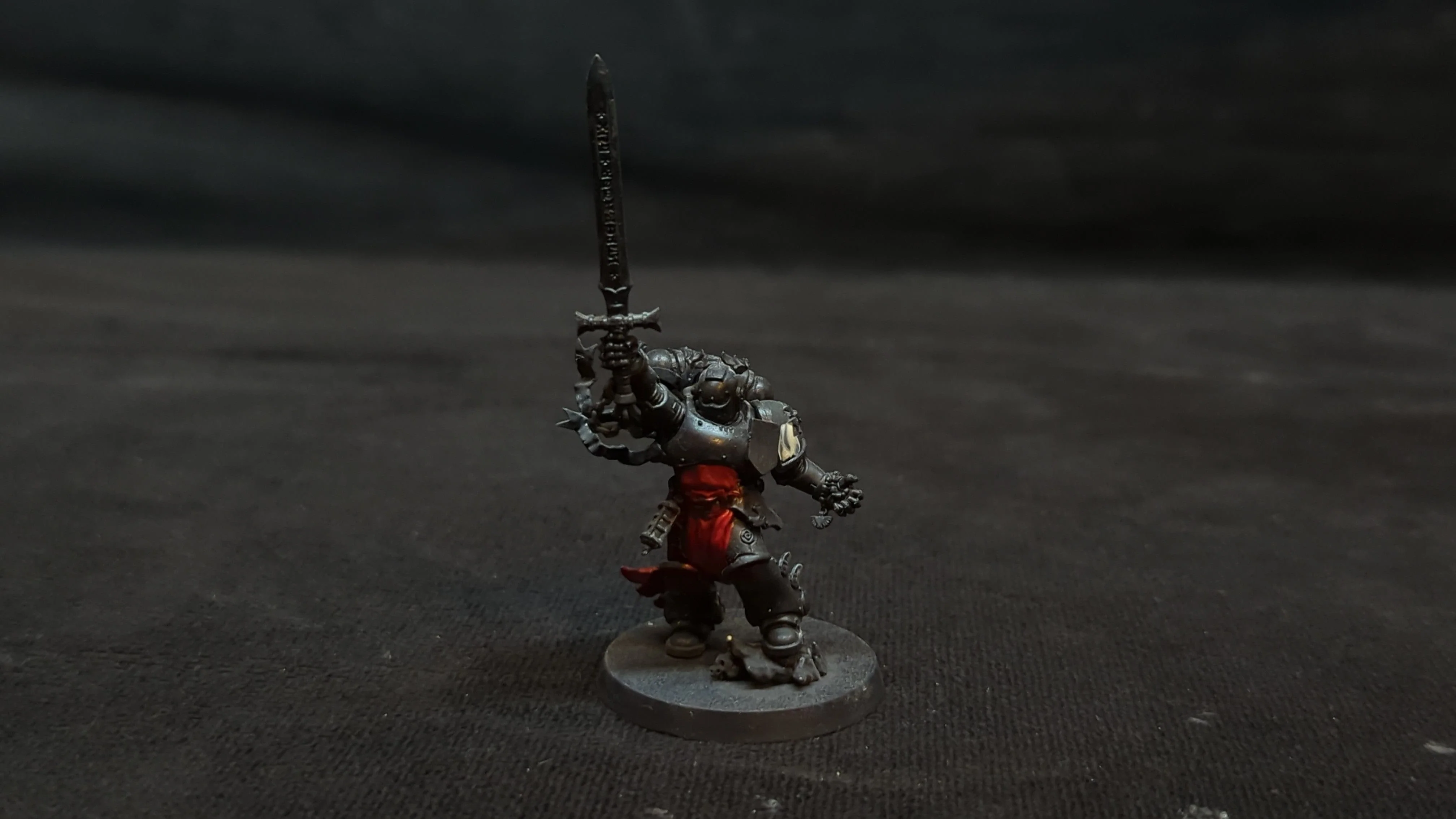 Warhammer 40k Black Templars Emperor's Champion x1 - Image 2