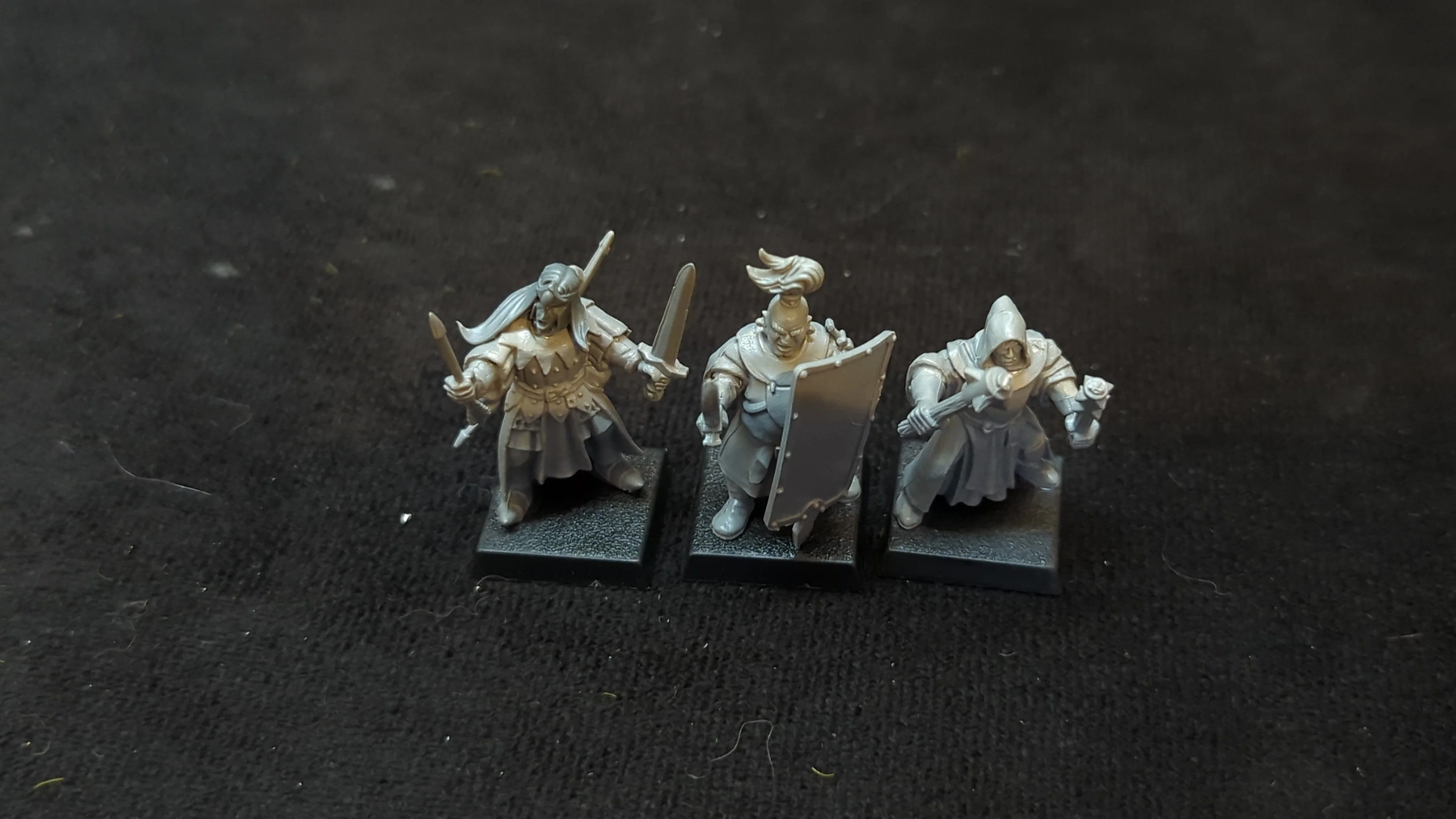 The Old World The Old World Kingdom of Bretonnia: Men-at-arms x3