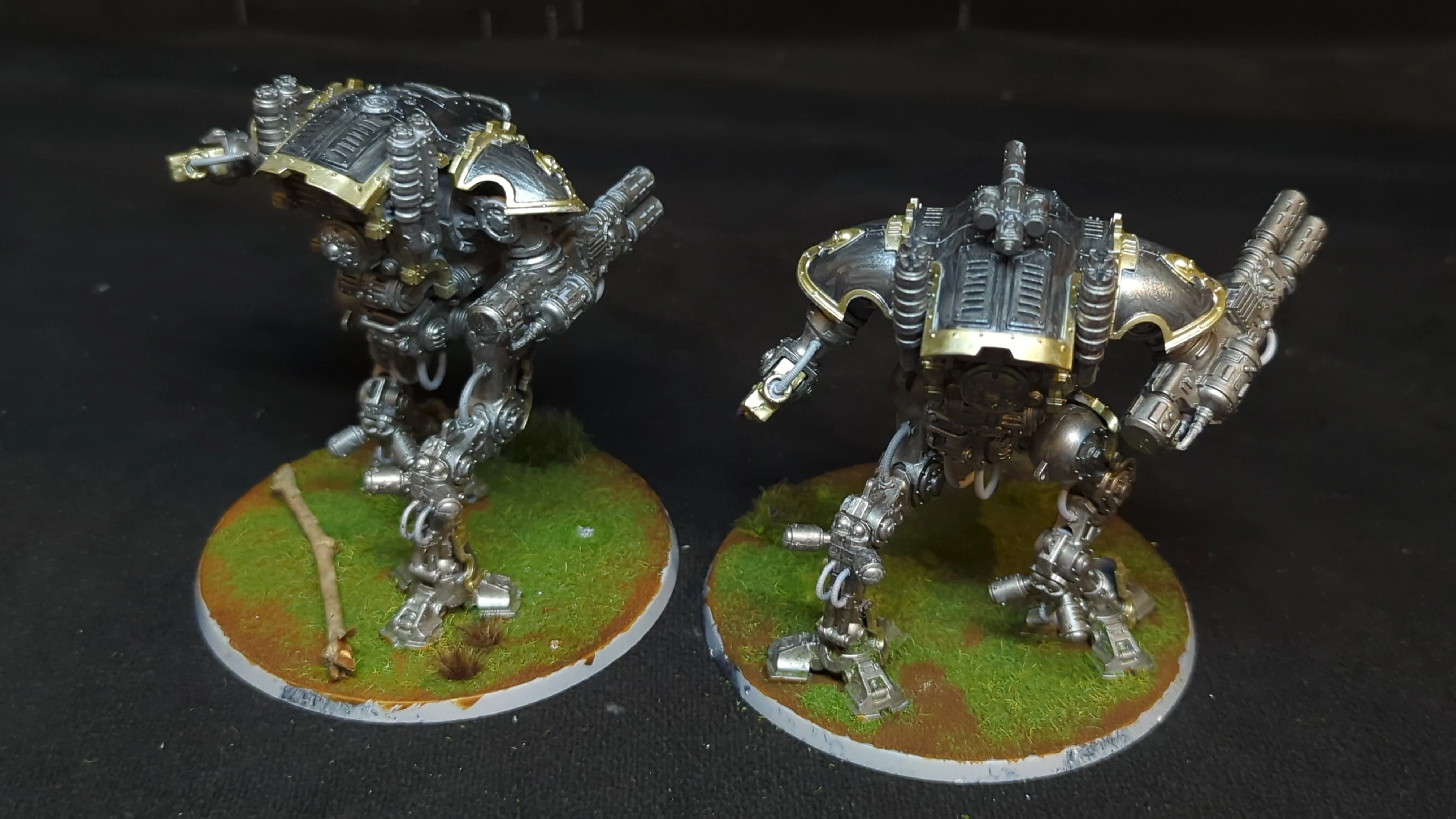 Warhammer 40k Horus Heresy Age of Darkness: Questoris Households Armigers x2 Painted - Image 2