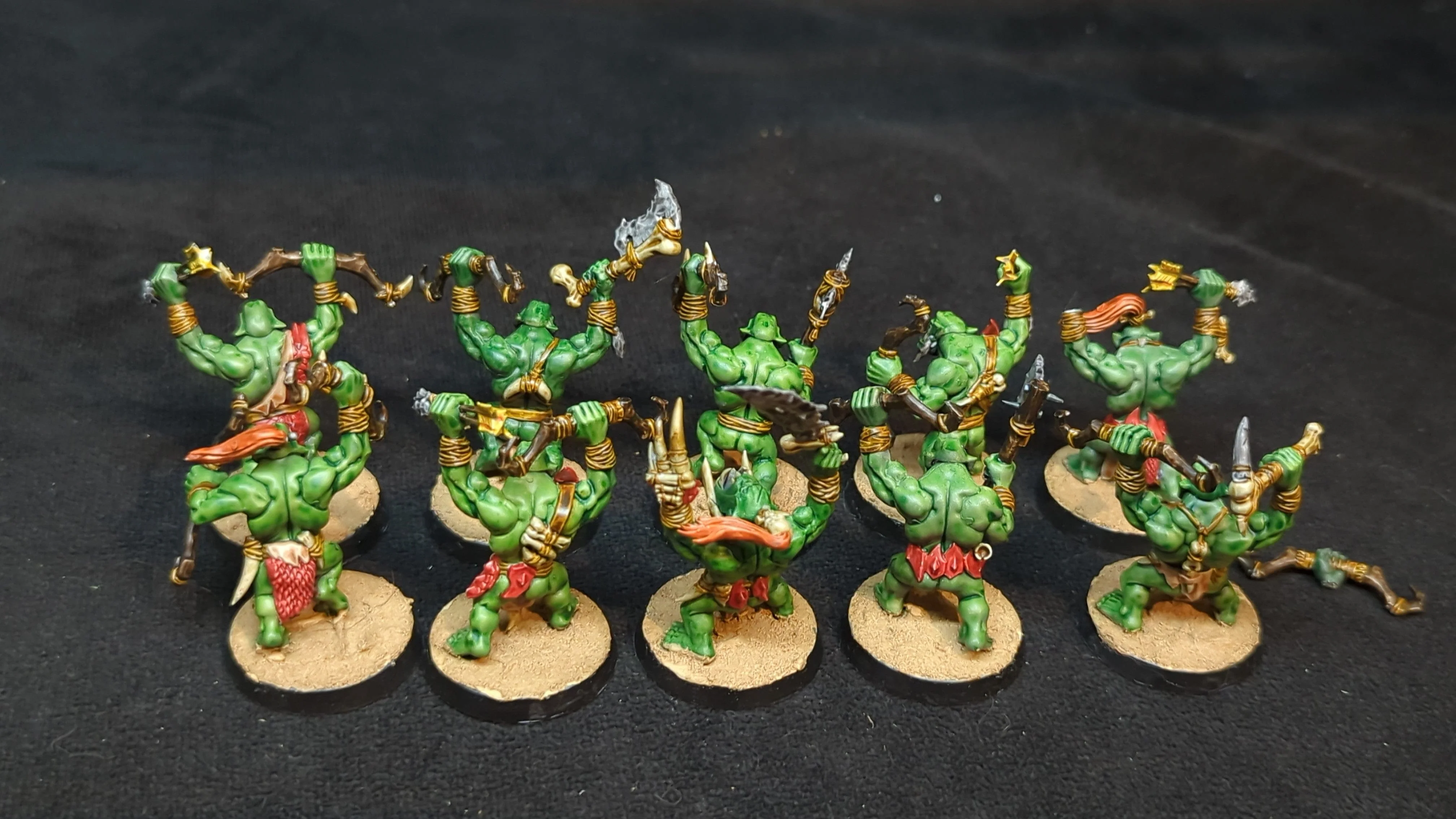 The Old World Orks Savages Archers x10 OOP Painted - Image 2