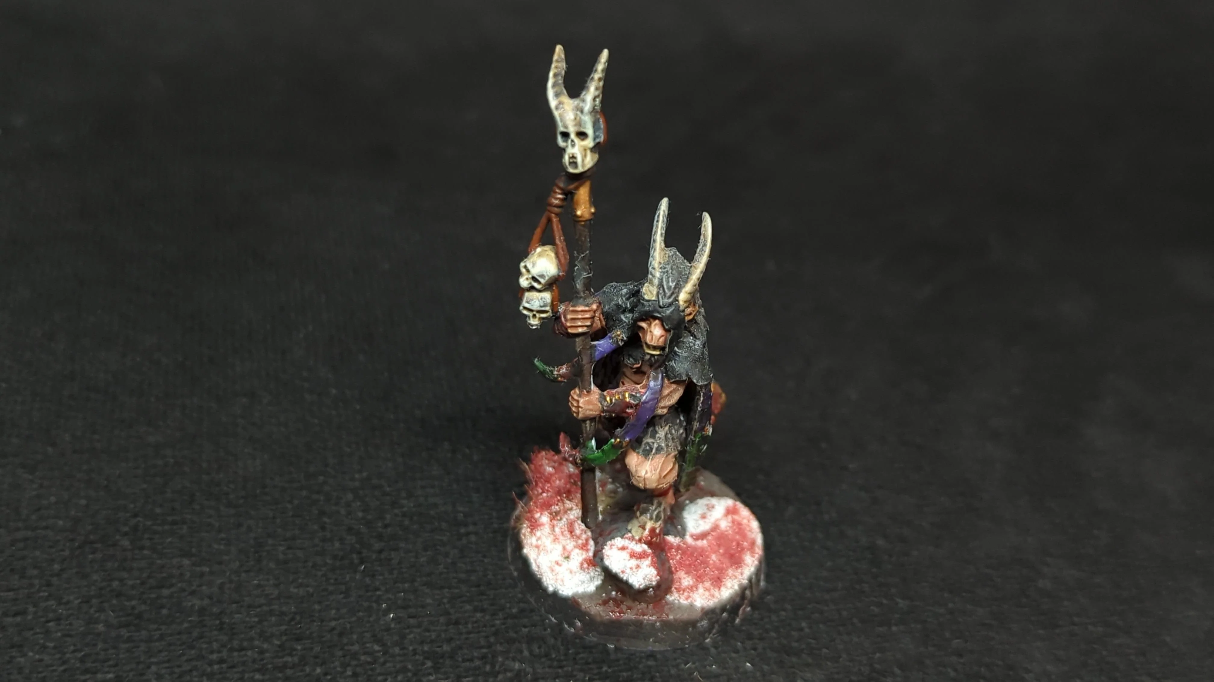 The Old World Beastman Shaman x1 Painted