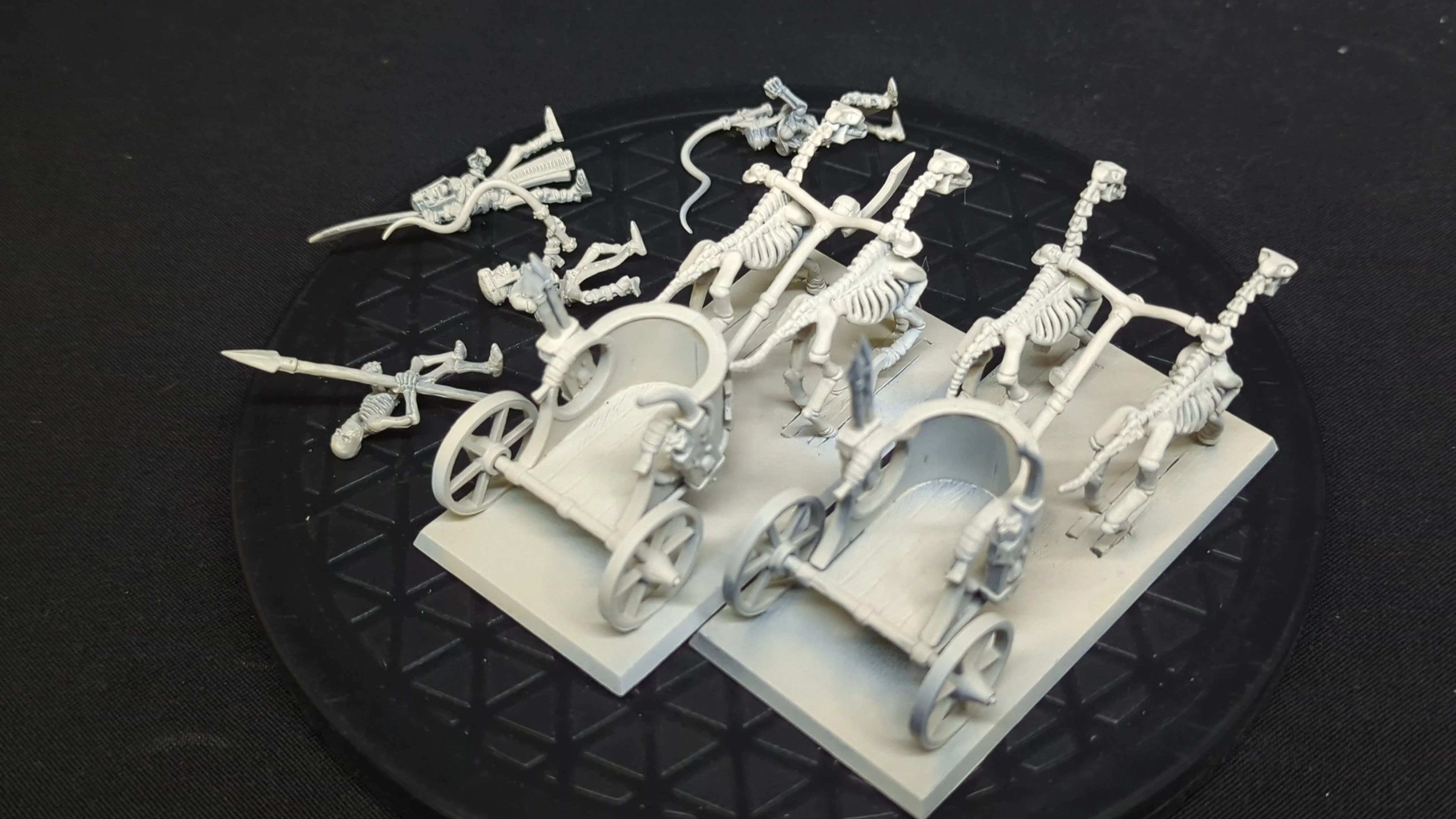 The Old World Tomb Kings of Khemri Skeleton Chariots x2 - Image 2