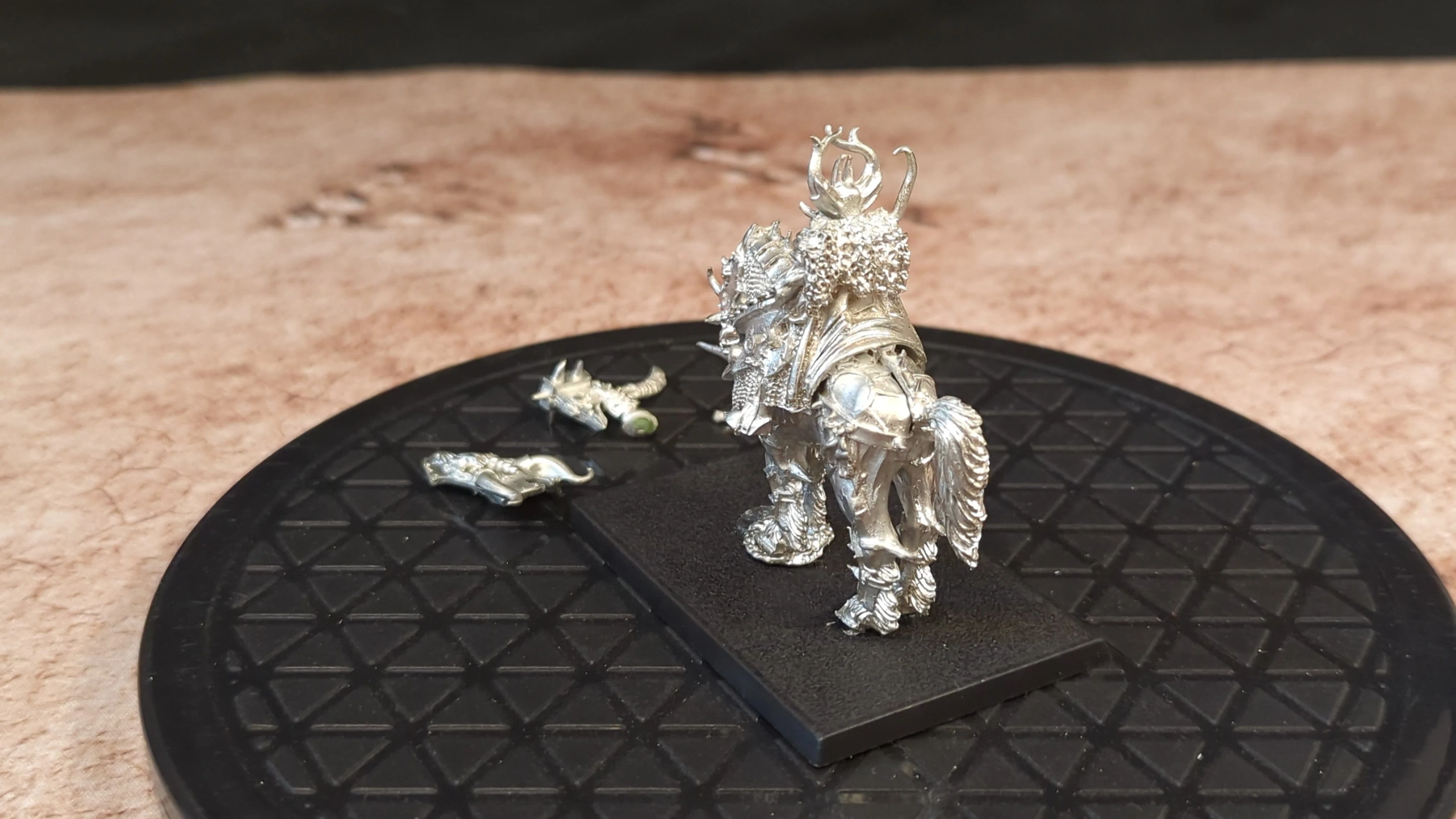 The Old World Chaos Lord on Demonic Mount (OOP Metal) x1 - Image 2