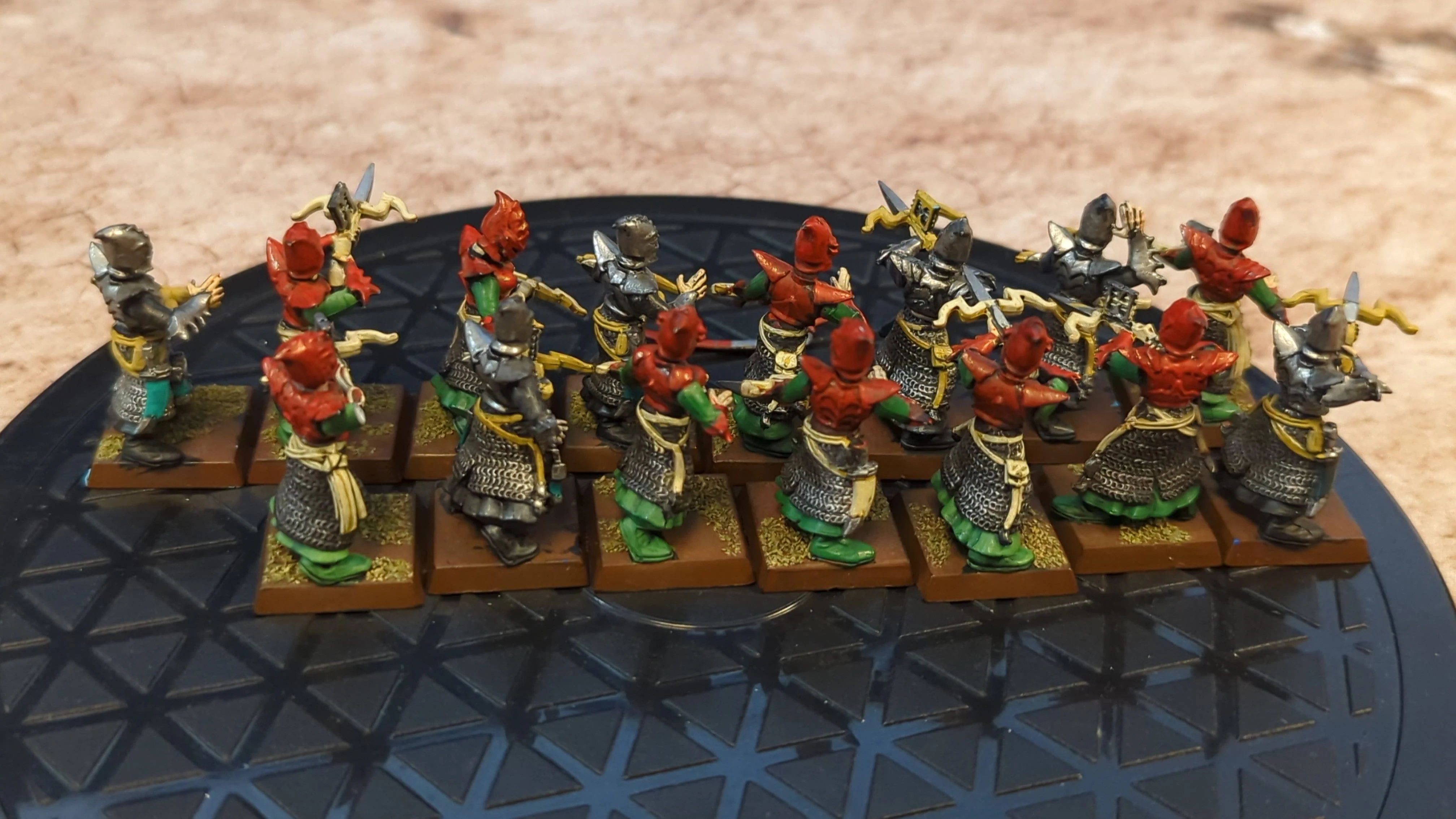 The Old World Dark Elves : Crossbowmen (OOP) x15 - Image 2