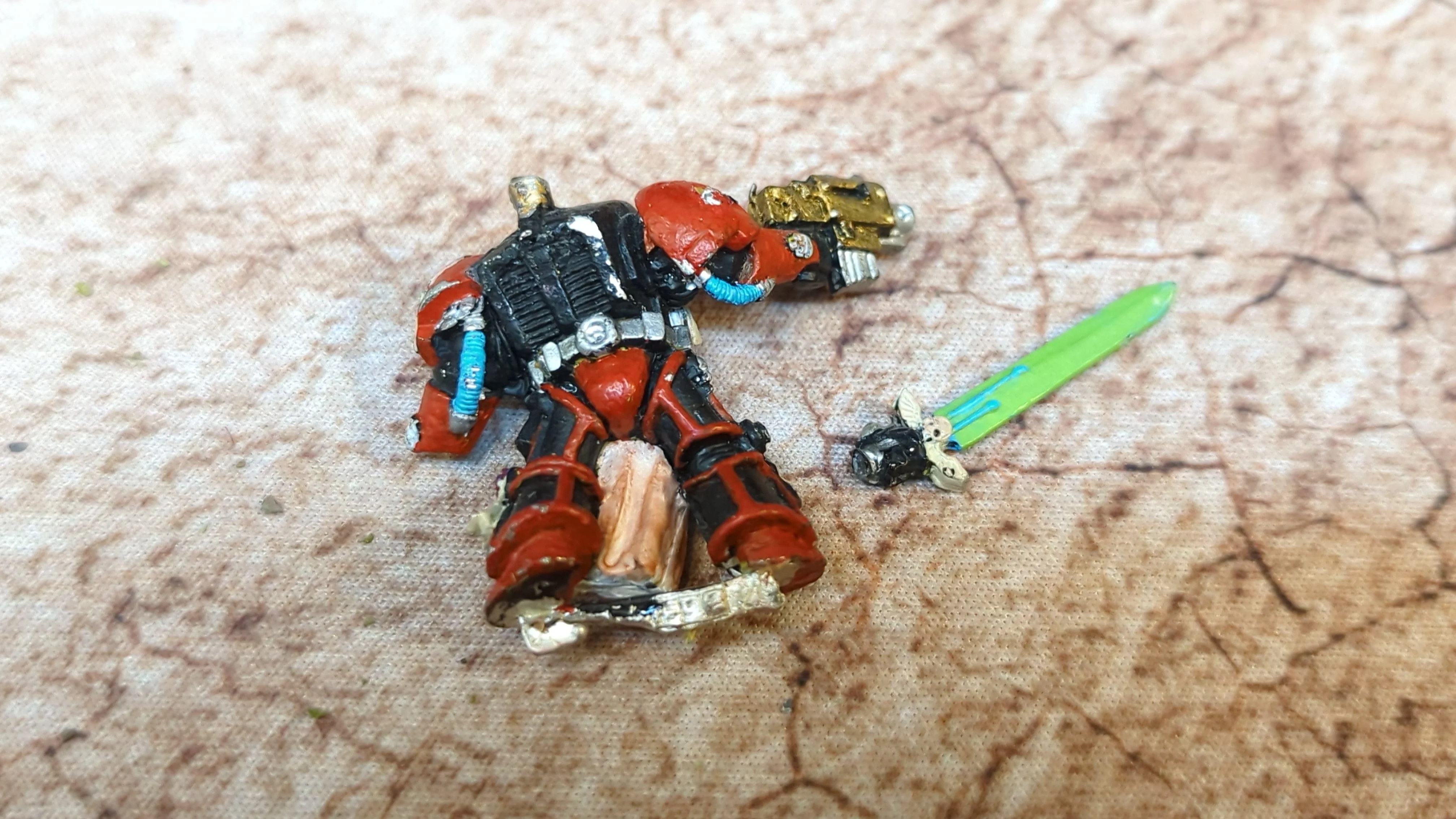 Warhammer 40k Space Marine Captain in Terminator Armor (OOP Metal) x1 OOP Painted - Image 2