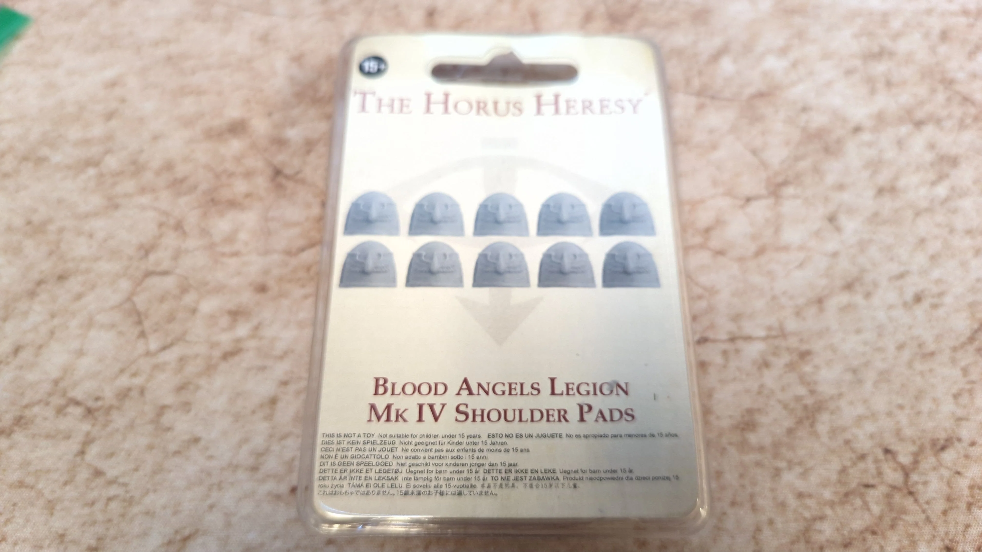 The Horus Heresy Blood Angels Legion MK IV Shoulder Pads x1 - Image 2