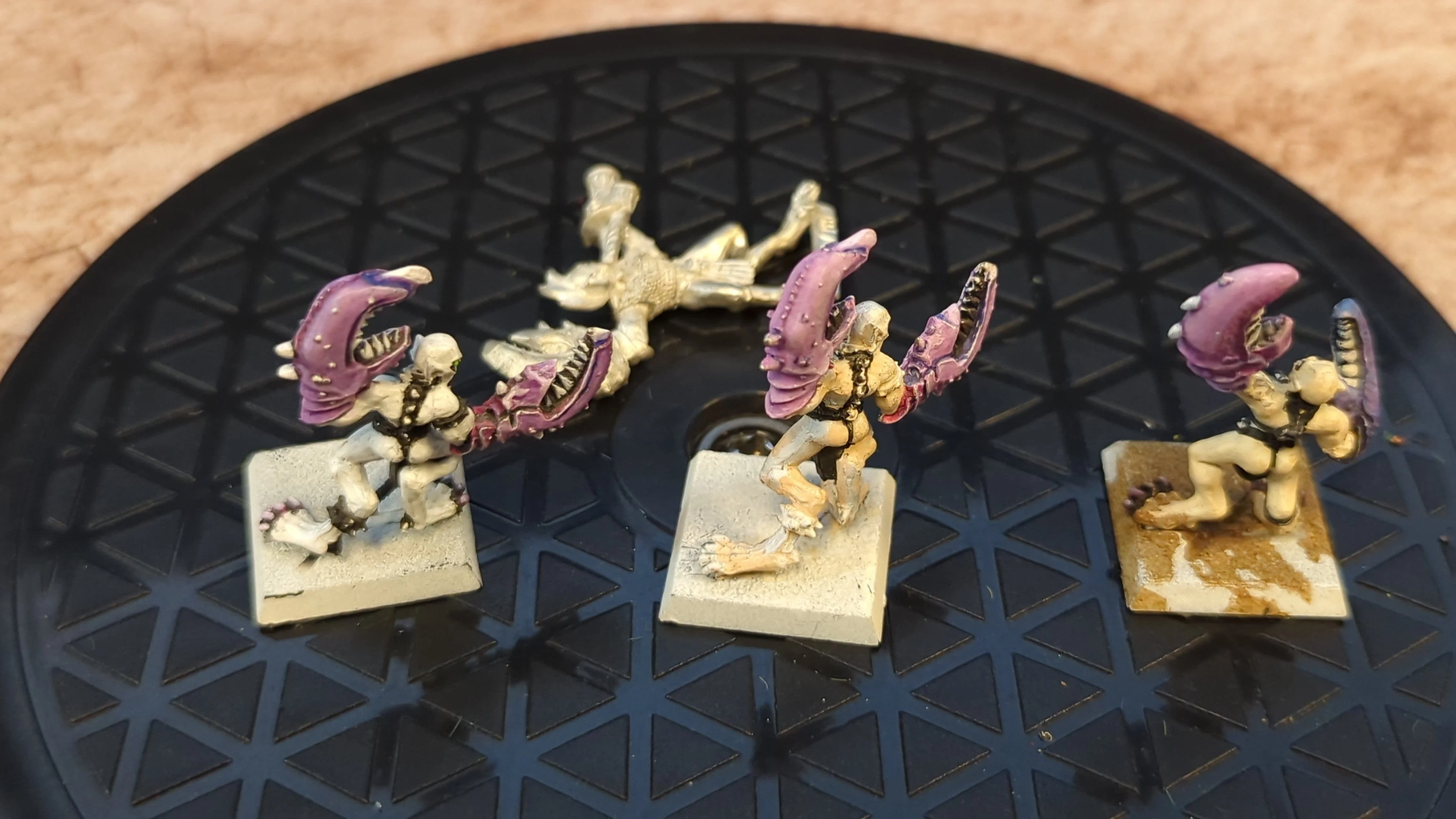 Warhammer Daemons of Slaanesh Daemonettes of Slaanesh (OOP Metal) x4 - Image 2