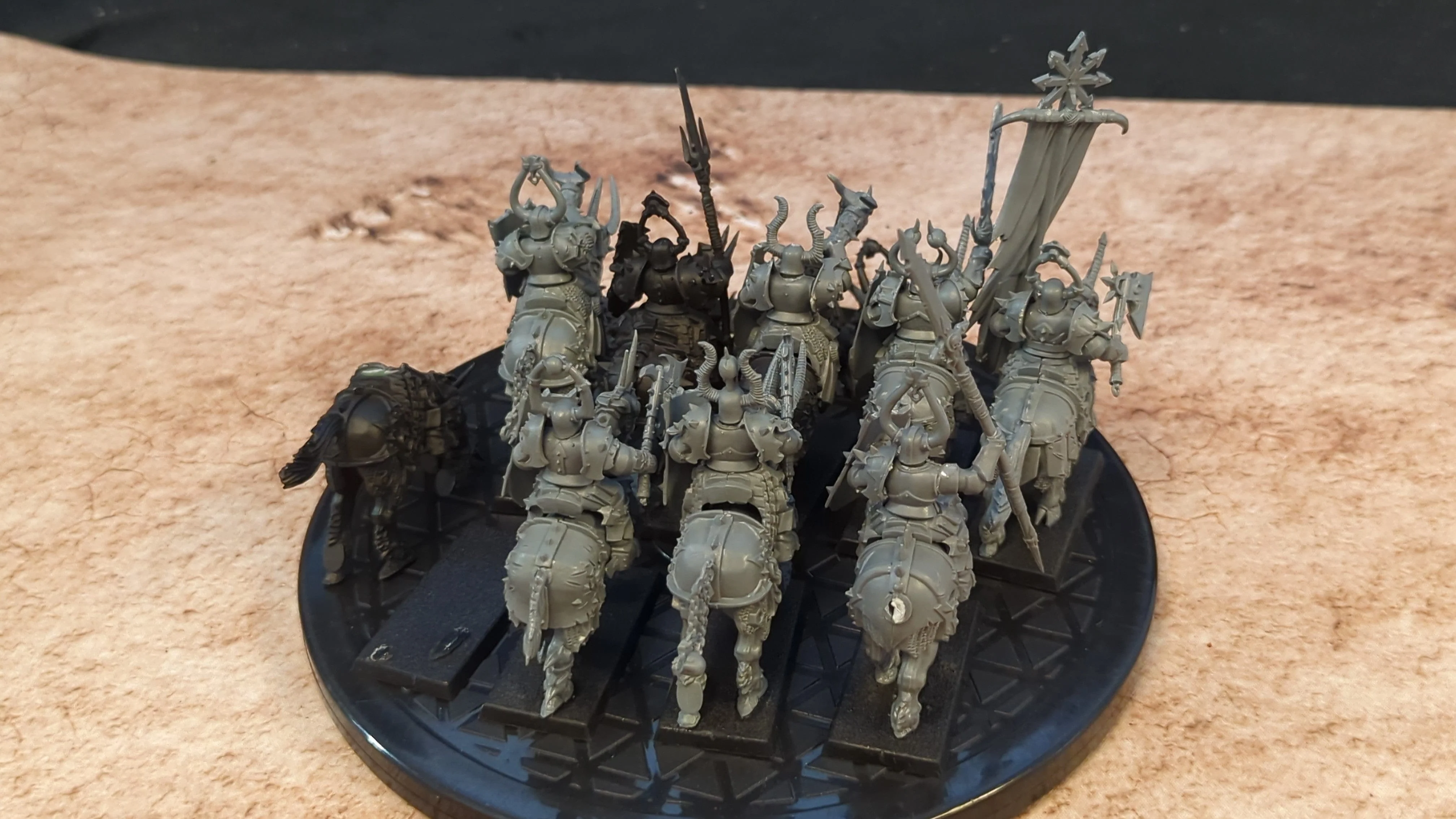 The Old World Chaos Knights x9 - Image 2