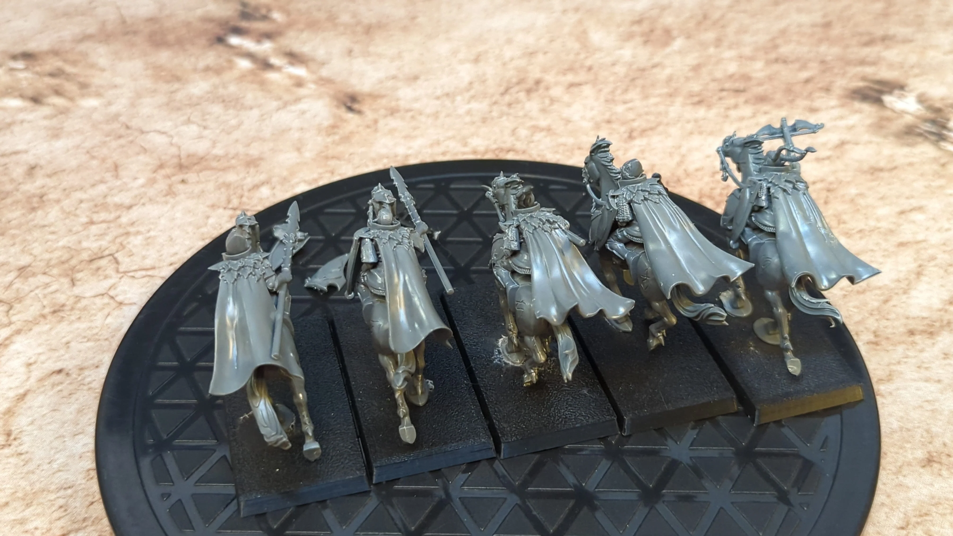 Age of Sigmar Daughters of Khaine Dark Riders x5 - Image 2