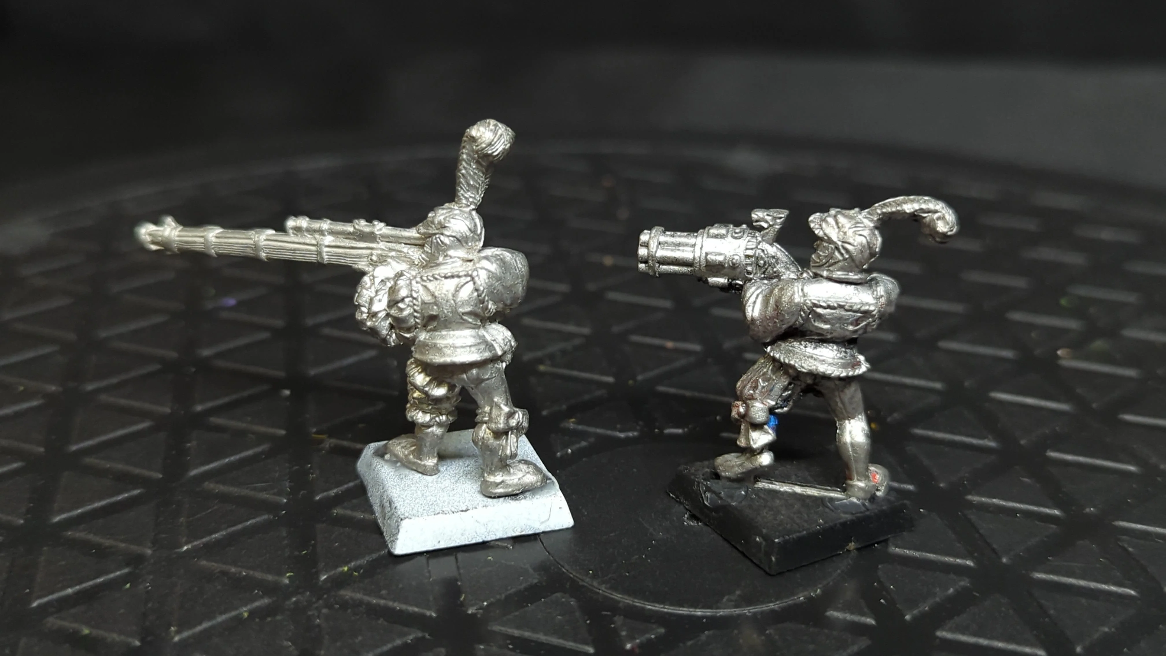The Old World Empire War Wagon Crew (OOP Metal) x2 - Image 2
