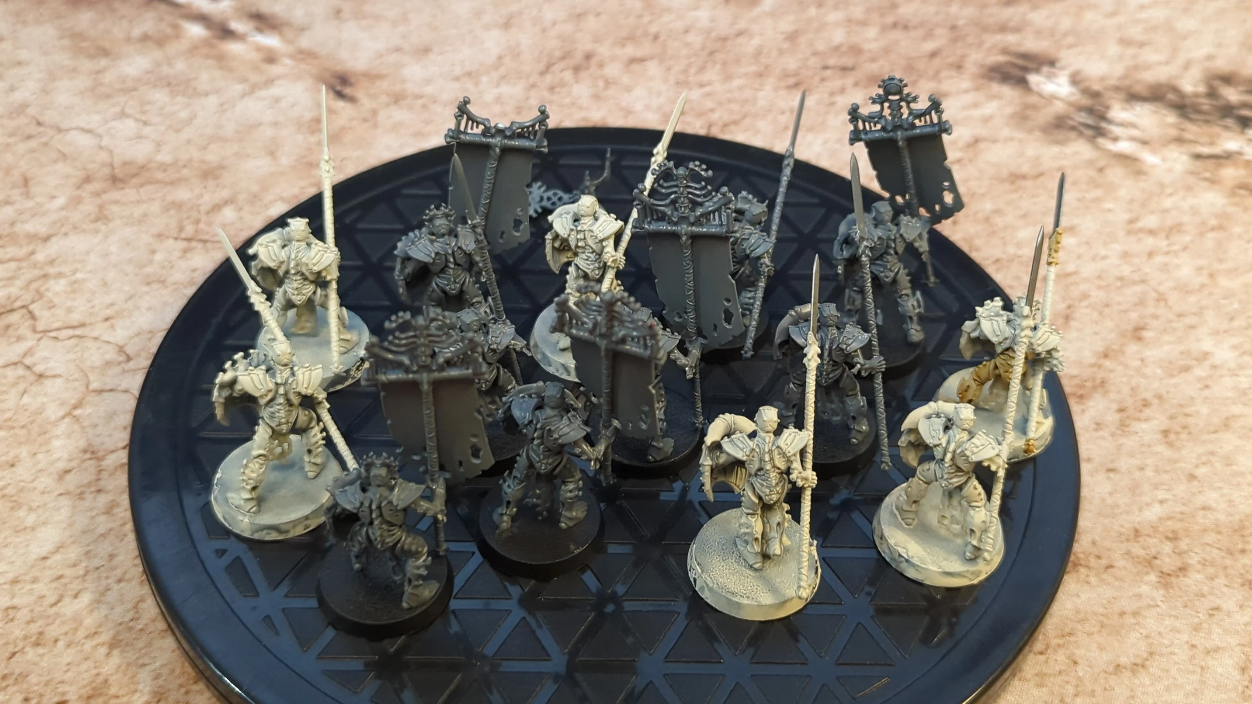 Age of Sigmar Ossiarch Bonereapers Mortek Guard x14 - Image 2