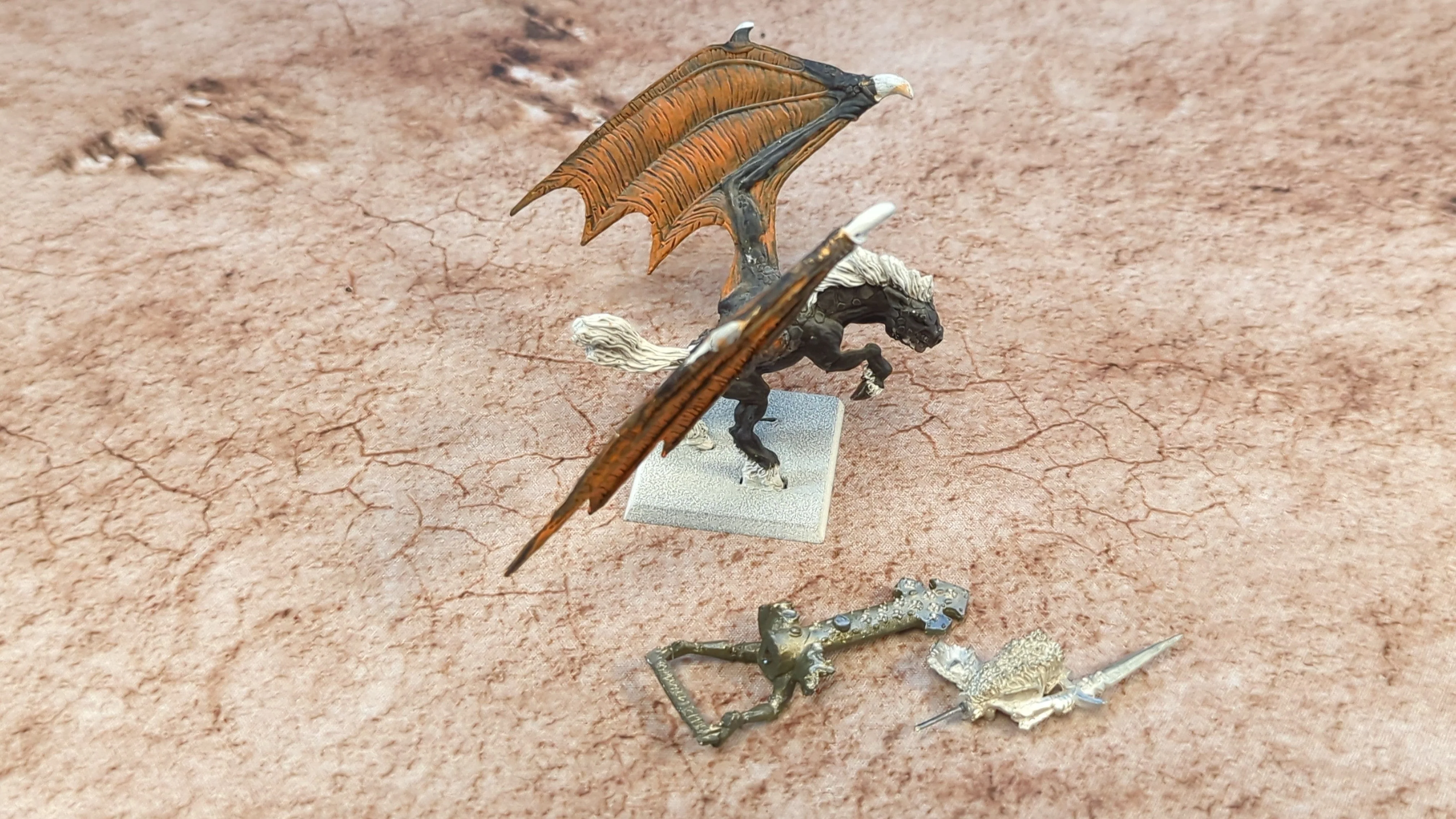 The Old World Old World - Dark Elves Sorceress on Dark Pegasus (OOP Metal) x1 - Image 2