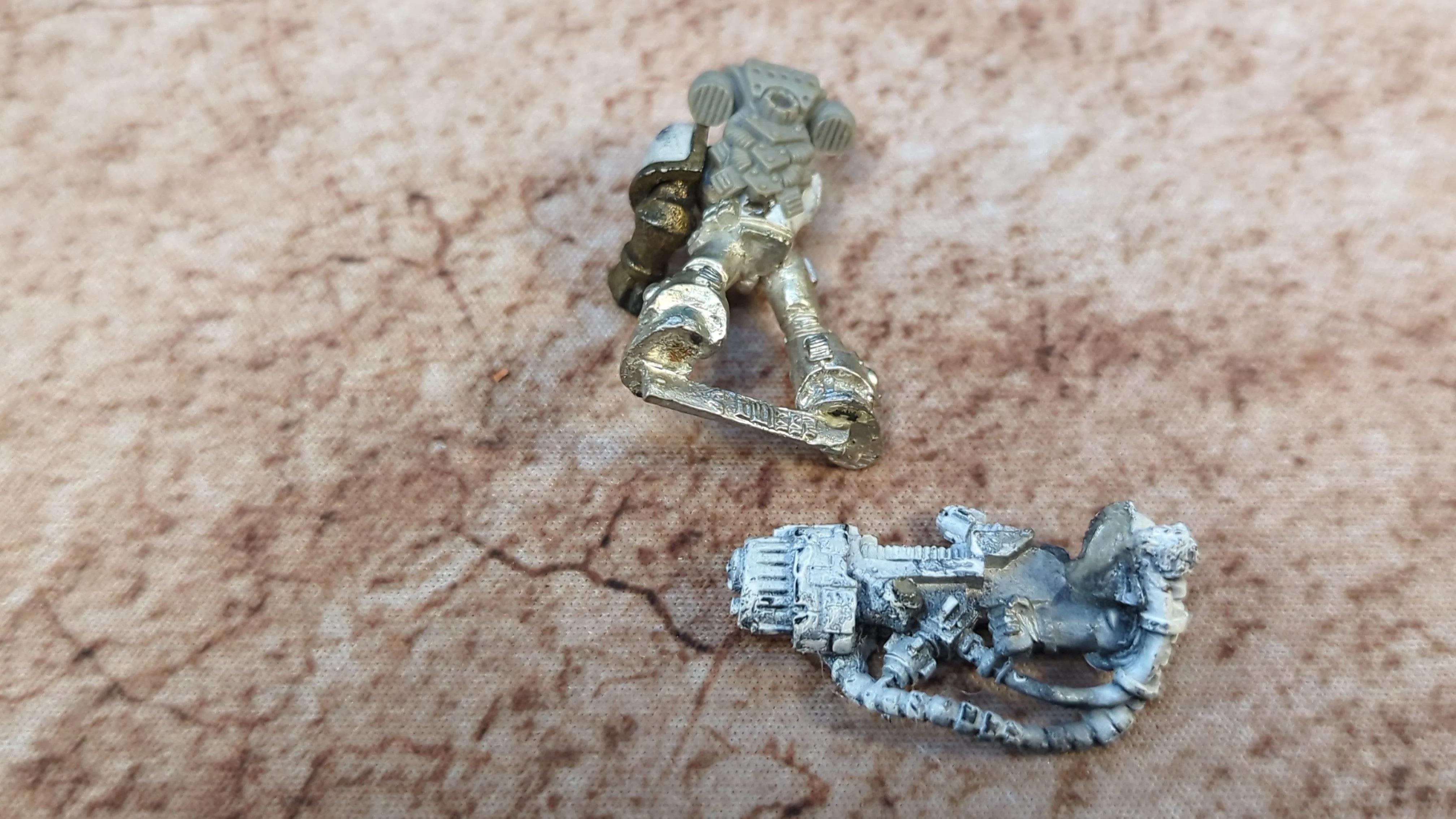 Warhammer 40k Space Marine with Plasma Cannon (OOP Metal) x1 - Image 2