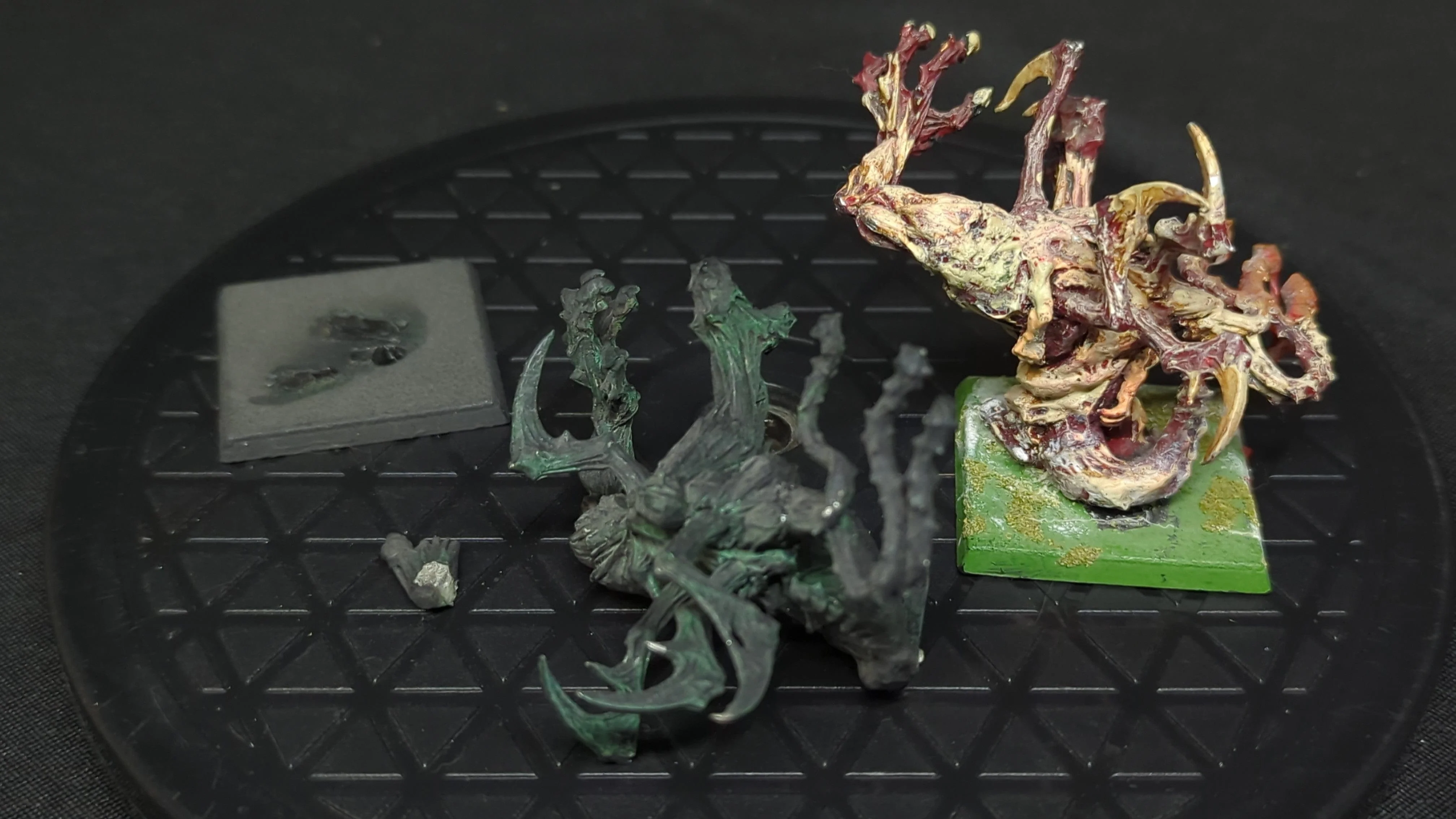 Warhammer 40k Chaos Spawn (metal) x2 - Image 2
