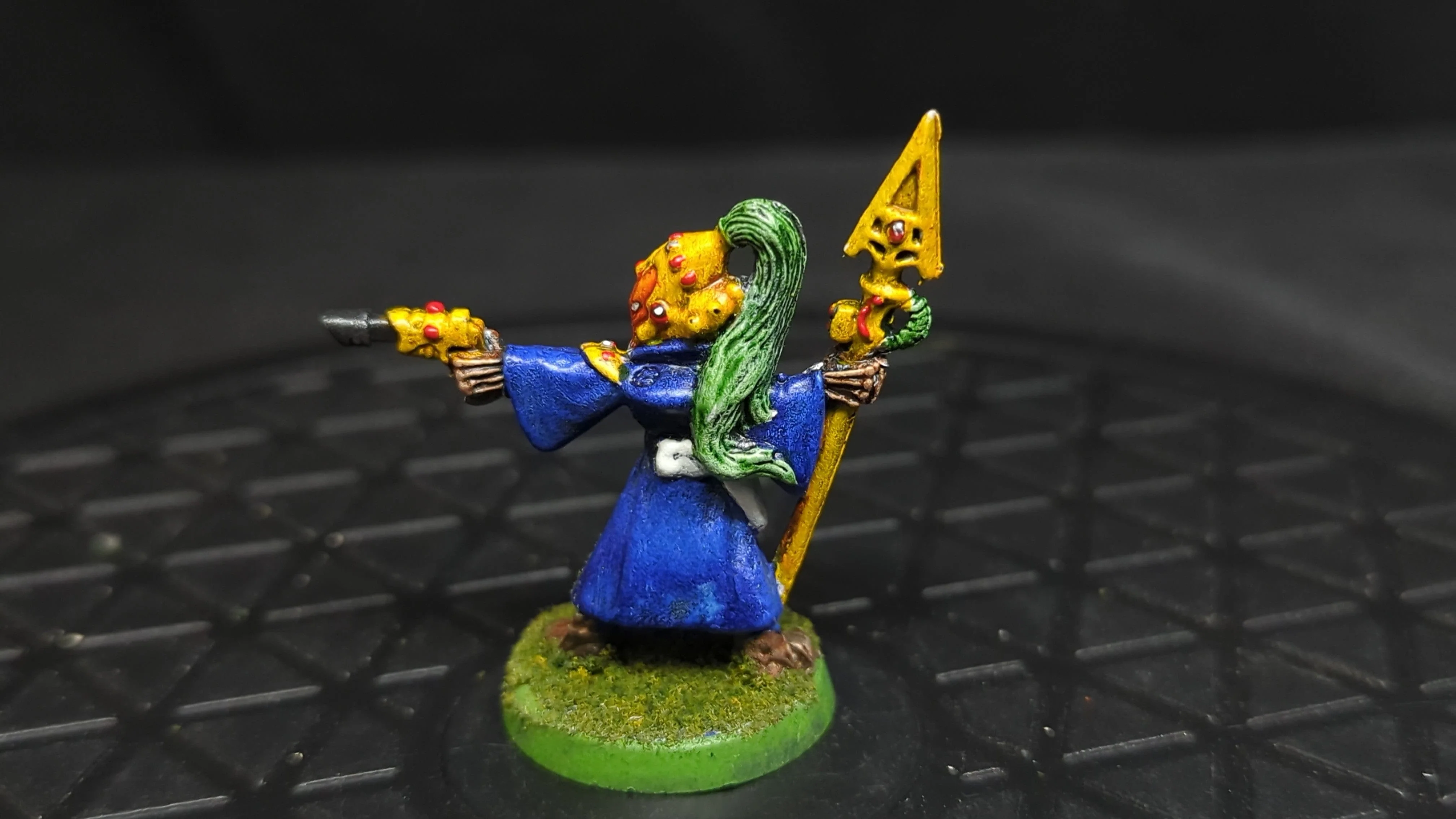 Warhammer 40k Aledari Warlock (oop metal) x1 OOP Painted - Image 2