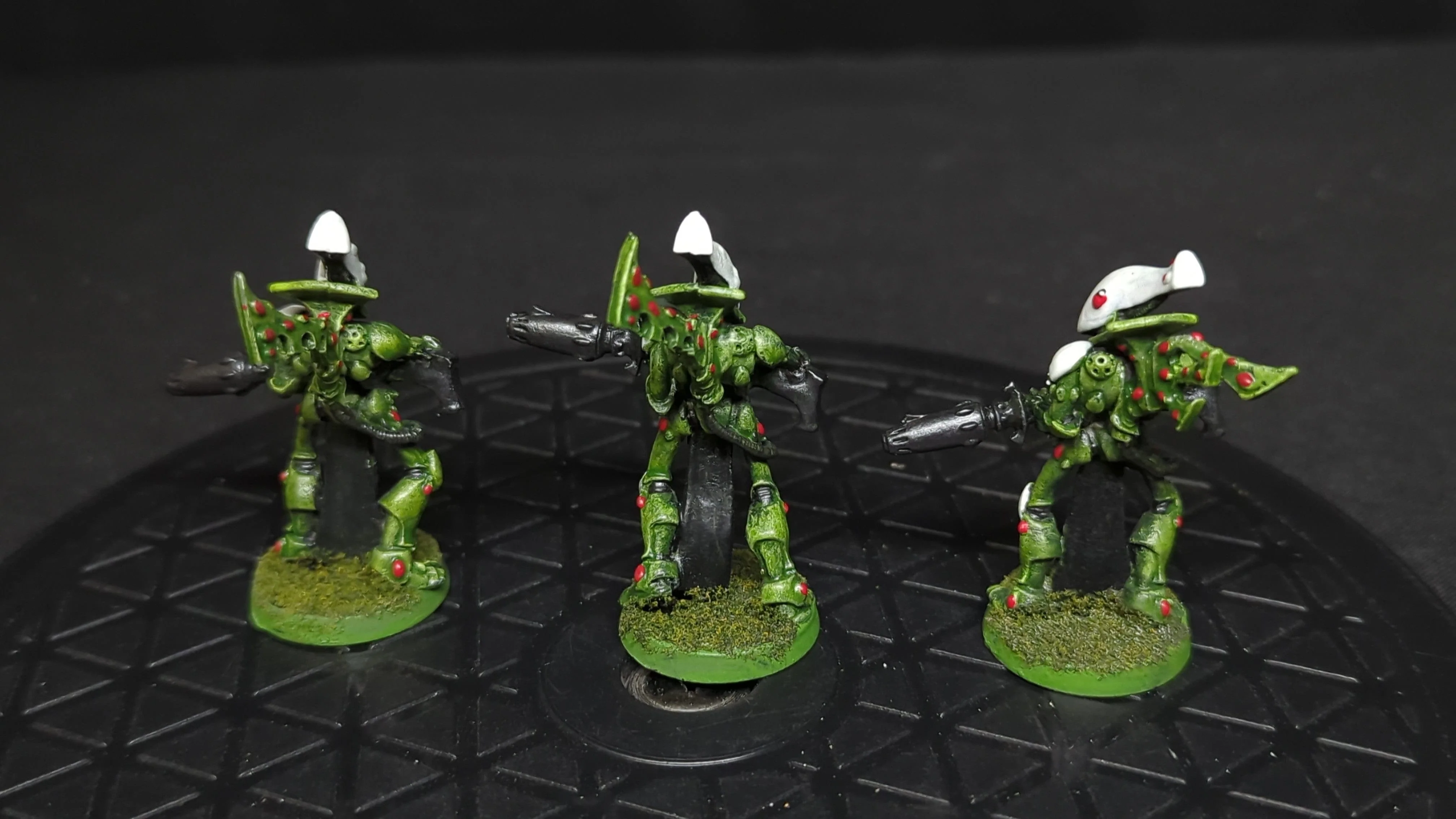 Warhammer 40k Wraithguard (oop metal) x3 OOP Painted - Image 2