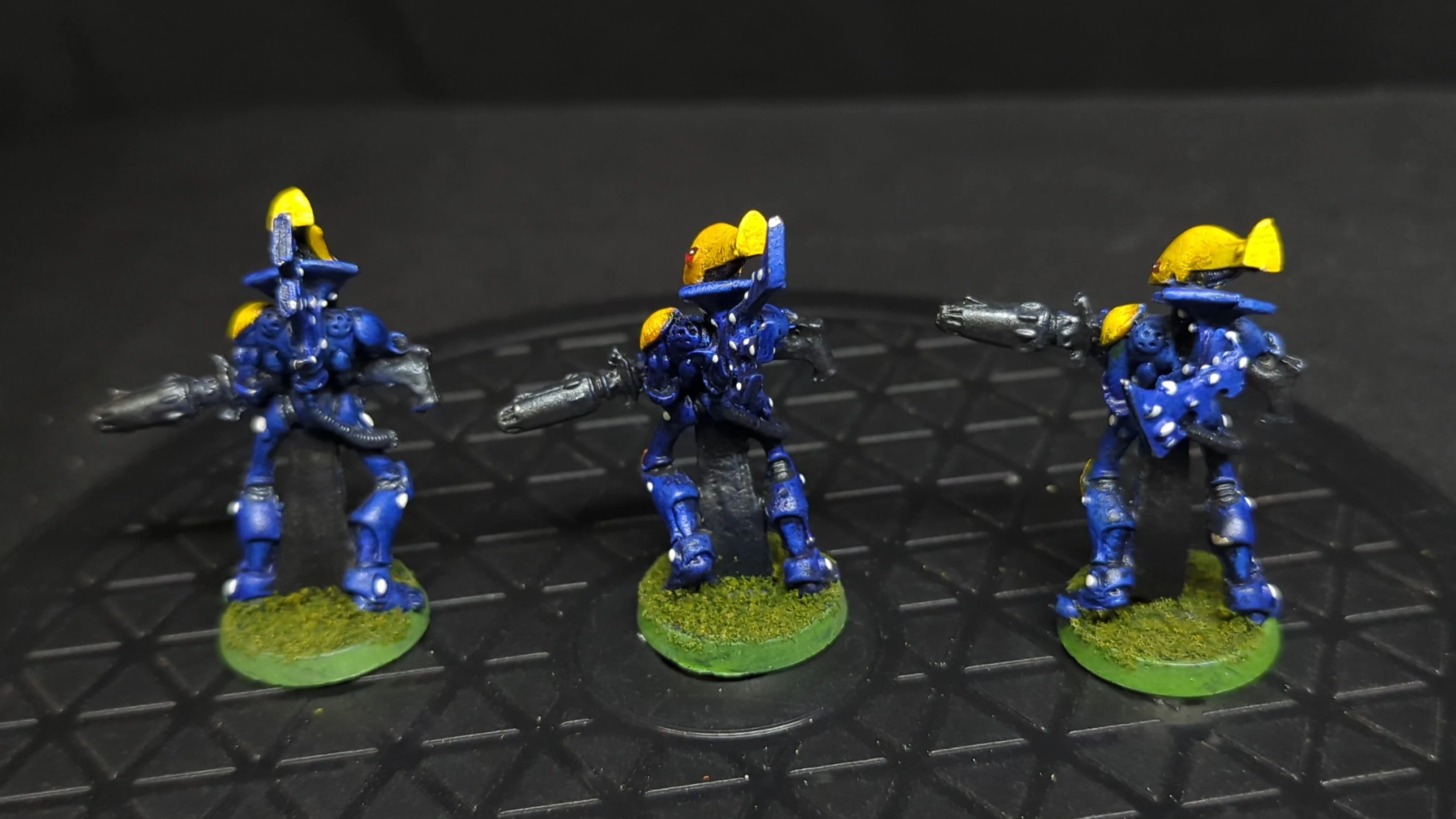 Warhammer 40k Wraithguard (oop metal) x3 OOP Painted - Image 2