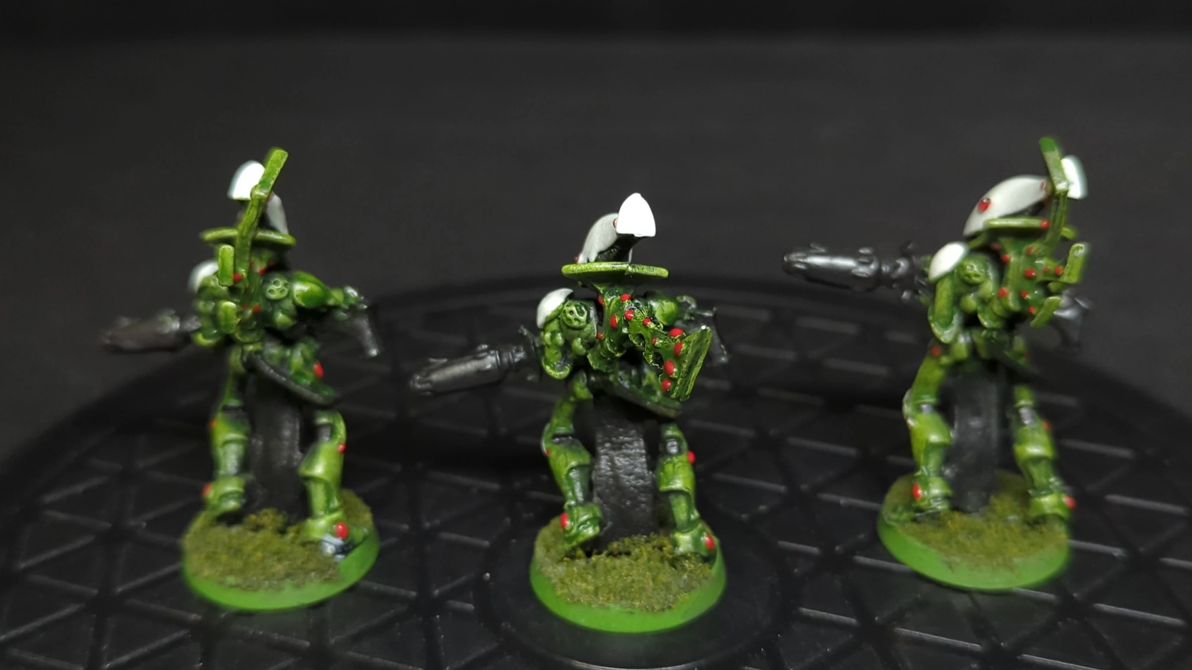 Warhammer 40k Wraithguard (oop metal) x3 OOP Painted - Image 2