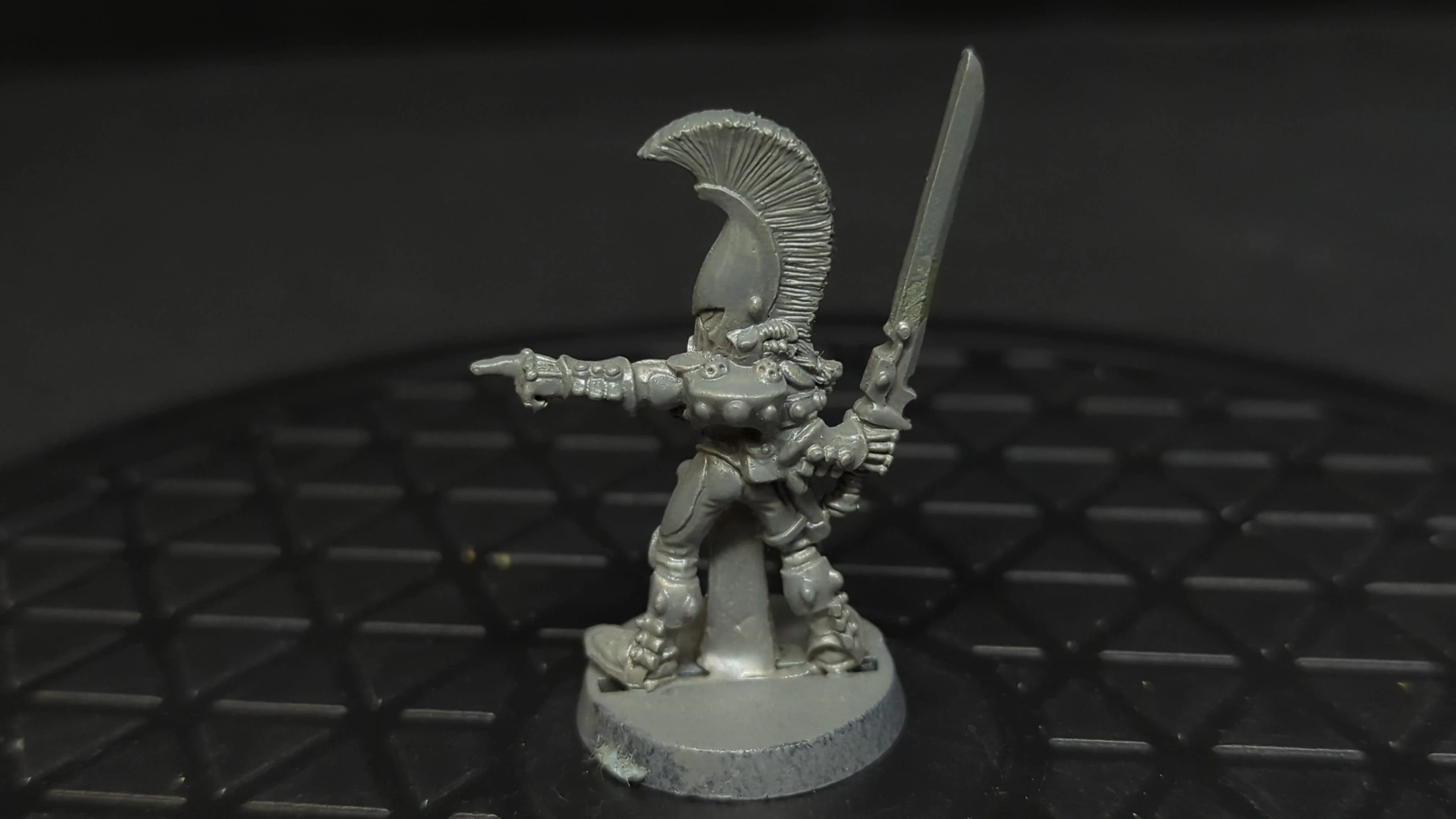 Warhammer 40k Rogue Trader Dire Avenger Exarch (OOP Metal) x1 - Image 2
