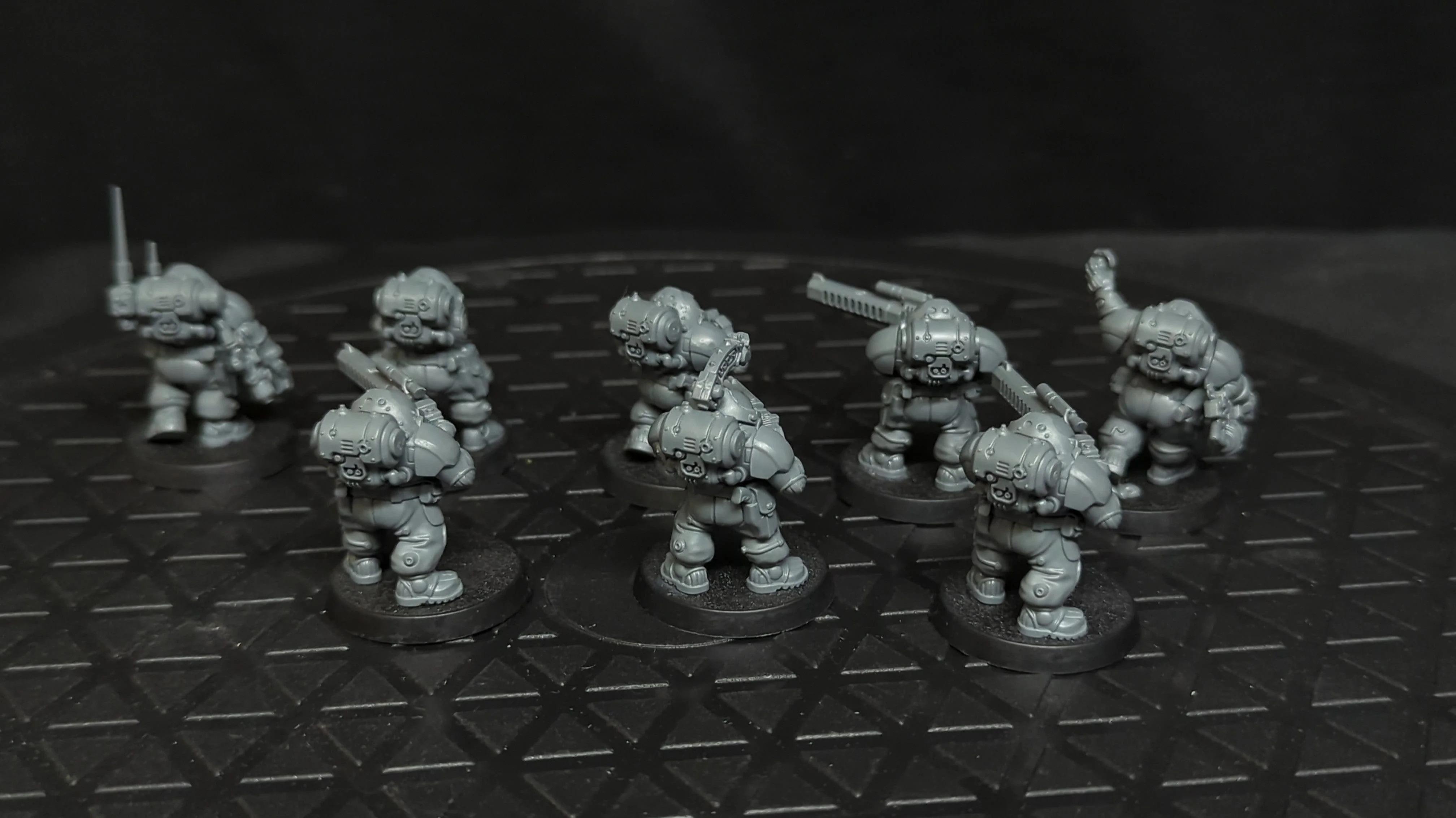 Warhammer 40k Leagues of Votann Heartkyn Warriors x8 - Image 2