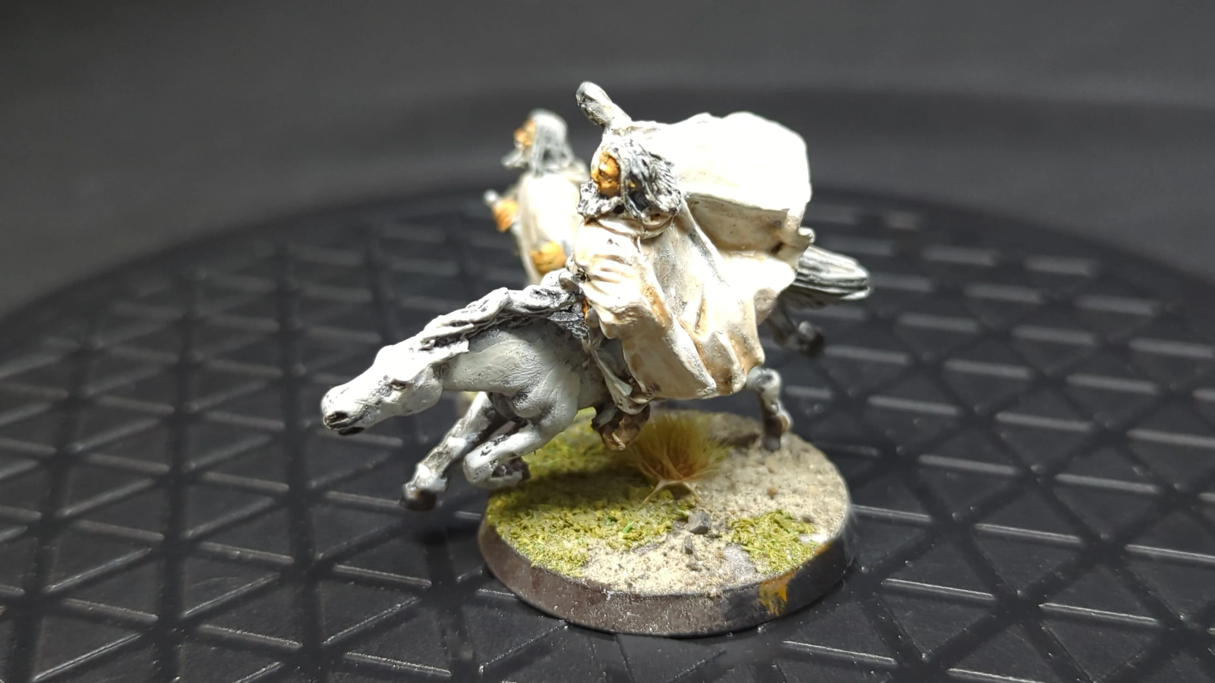 Lord of the Rings Middle-Earth Middle-earth Gandalf the White Foot and Mounted x2 OOP Painted - Image 3