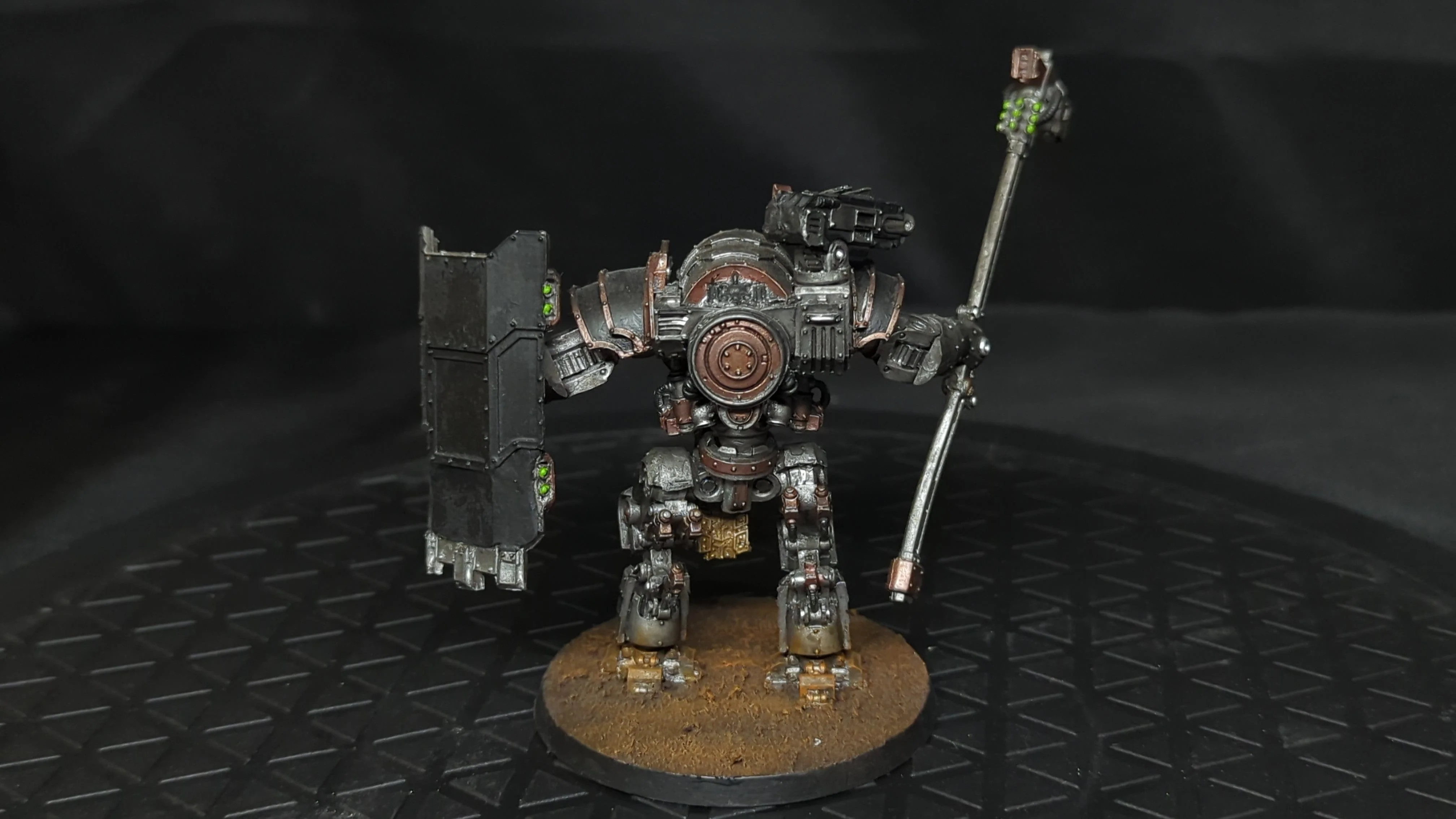 The Horus Heresy Iron Circle Domitar-Ferrum Class Battle-automata x1 Painted - Image 2