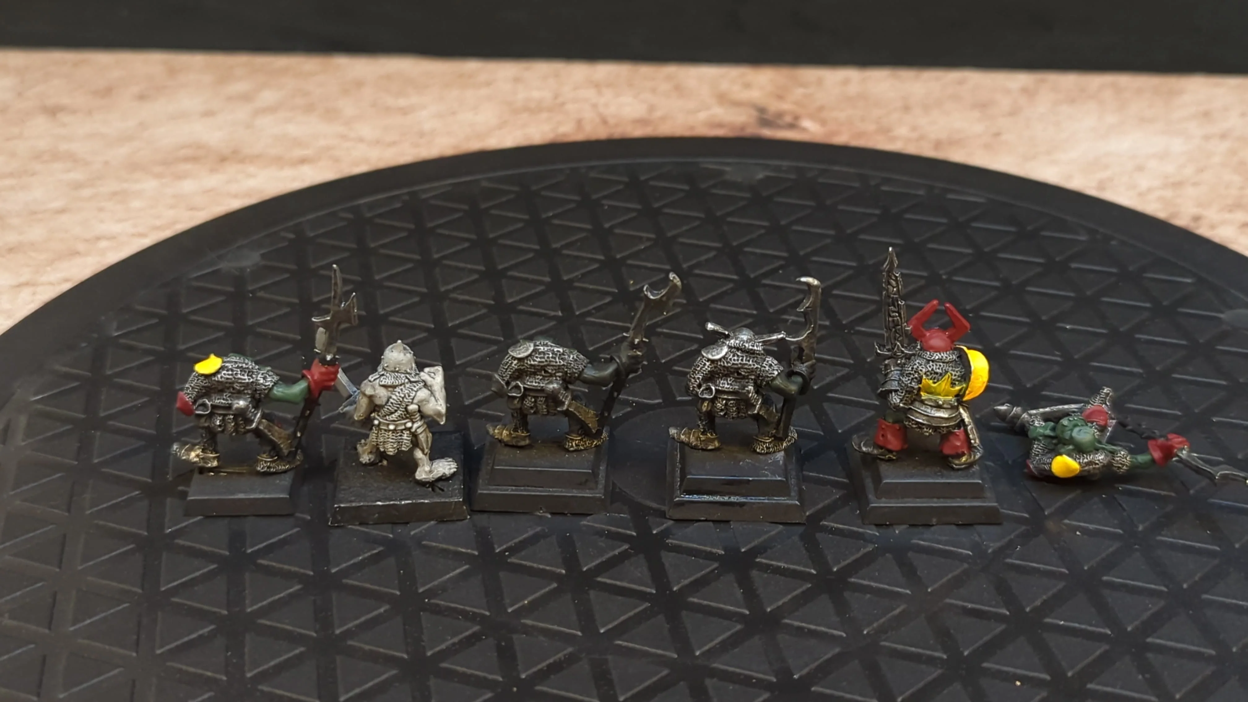 The Old World Orc & Goblin Tribes Ruglud's Armoured Orcs (OOP Metal) x6 - Image 2