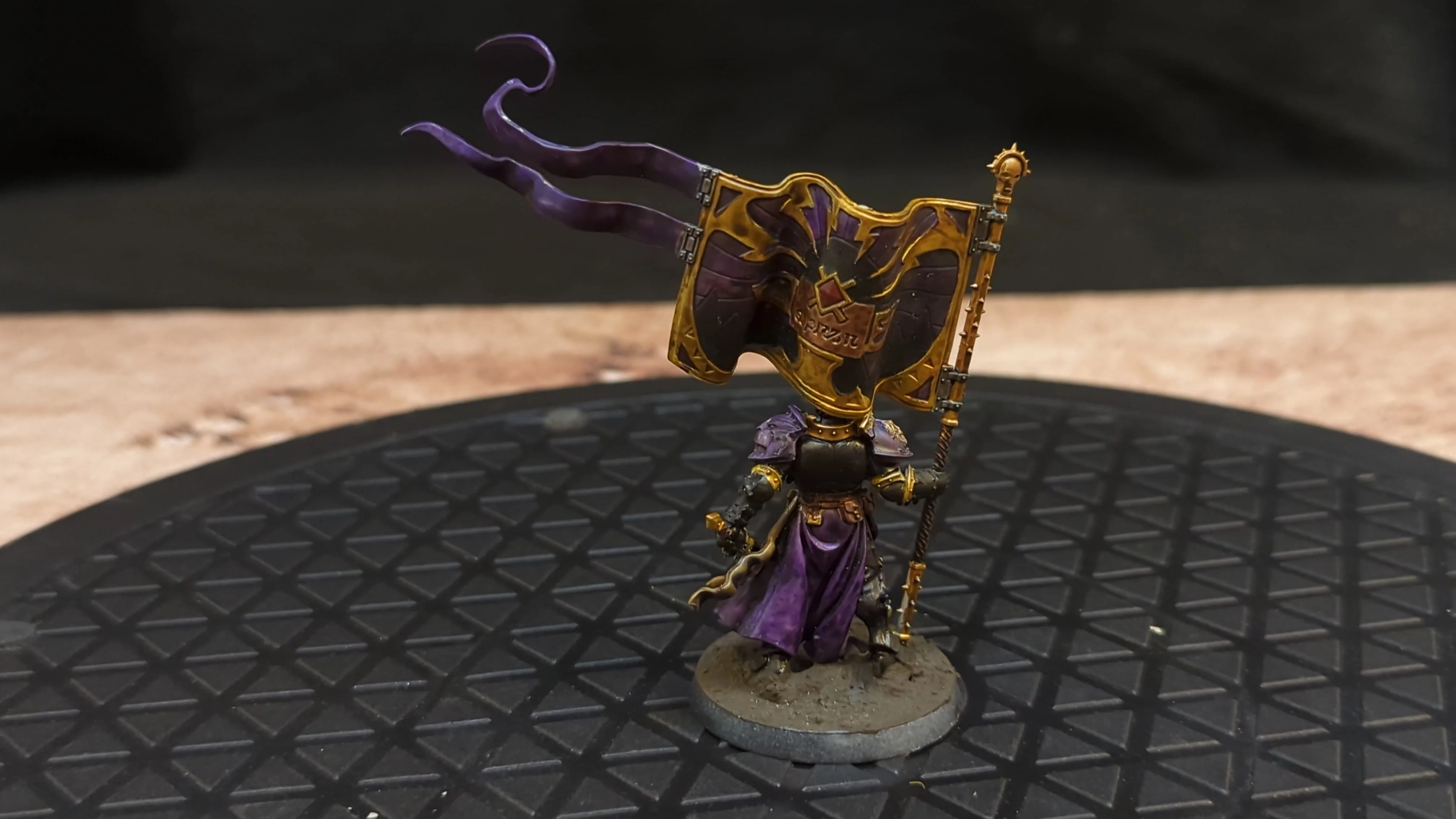 Age of Sigmar Stormcast Eternals Knight-Vexillor with Banner of Apotheosis x1 OOP Painted - Image 2