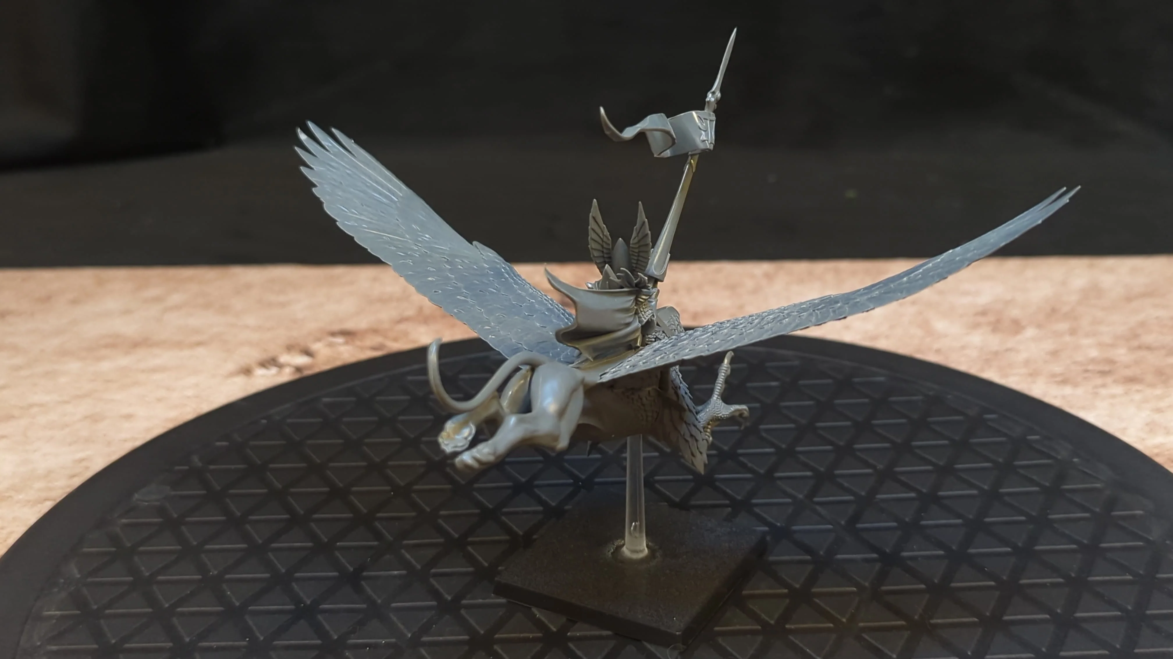 The Old World Warhammer High Elf Prince On Griffon (OOP) x1 - Image 2