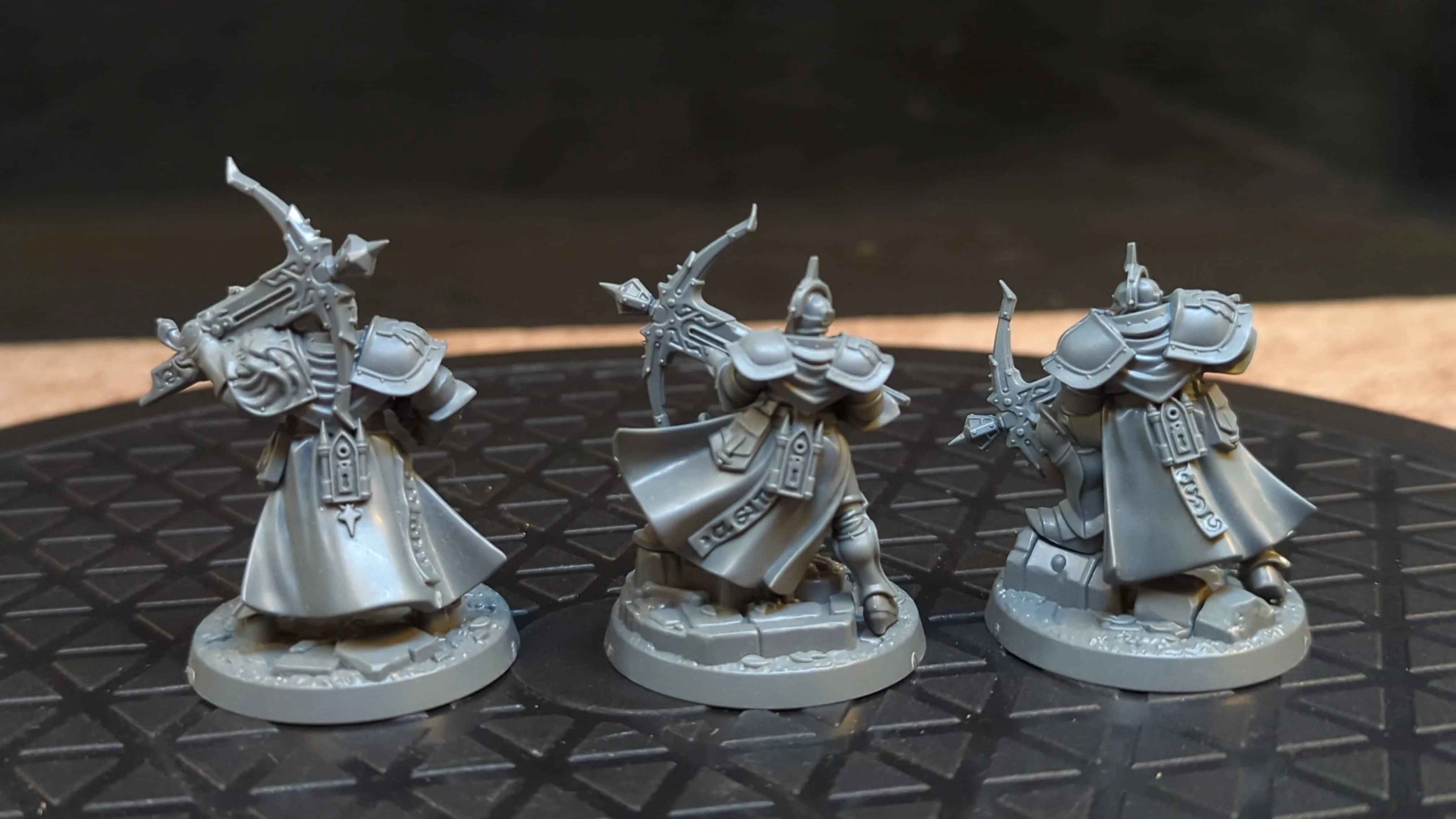 Age of Sigmar Stormcast Eternals Easy to Build Castigators with Gryph-hound x3 - Image 2
